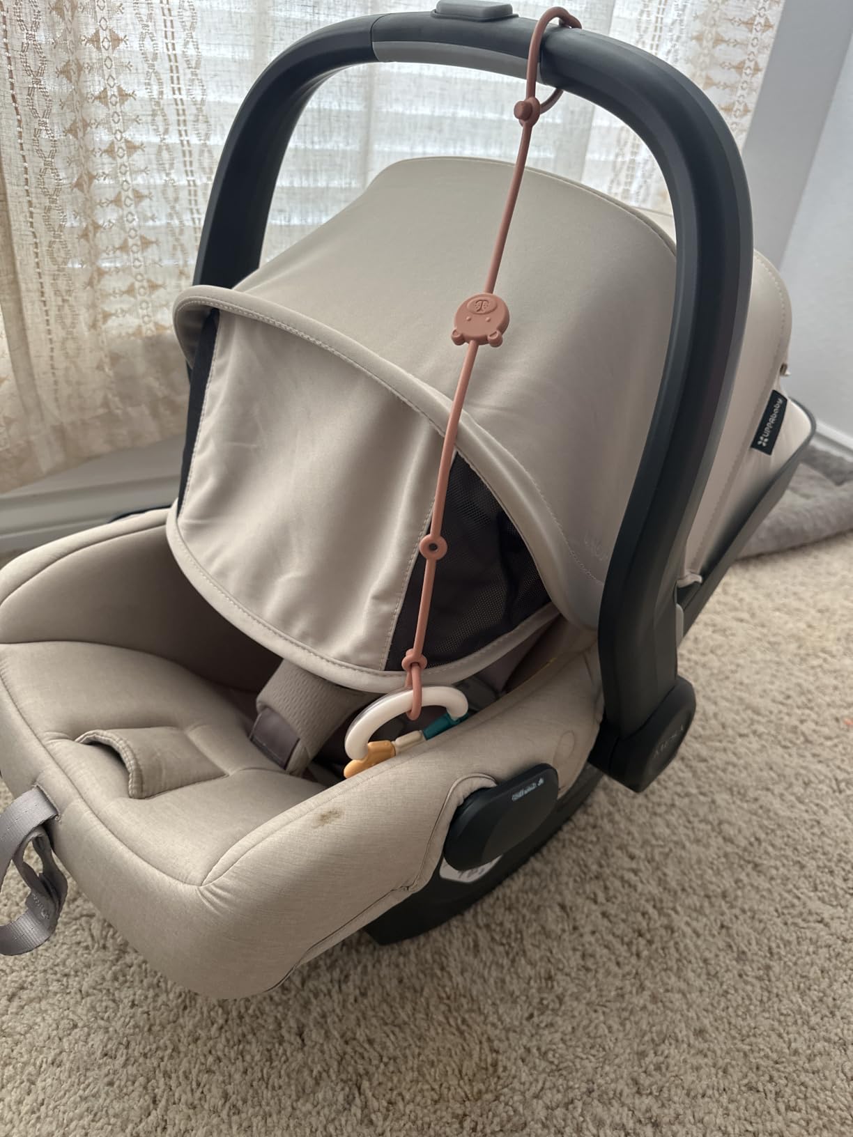 UPPAbaby Mesa V3 Infant Car Seat with Base, Insert & SmartSecure - Ada | Suitable for infants from 4-30 lbs, No-rethread harness, Base included, 25 Headrest positions customer photo 2