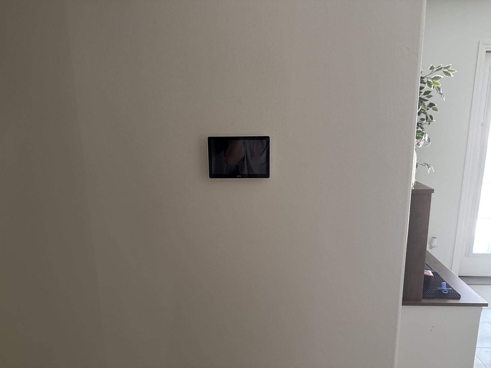 eufy Security eufy Smart Display E10, Smart Home Hub, 8