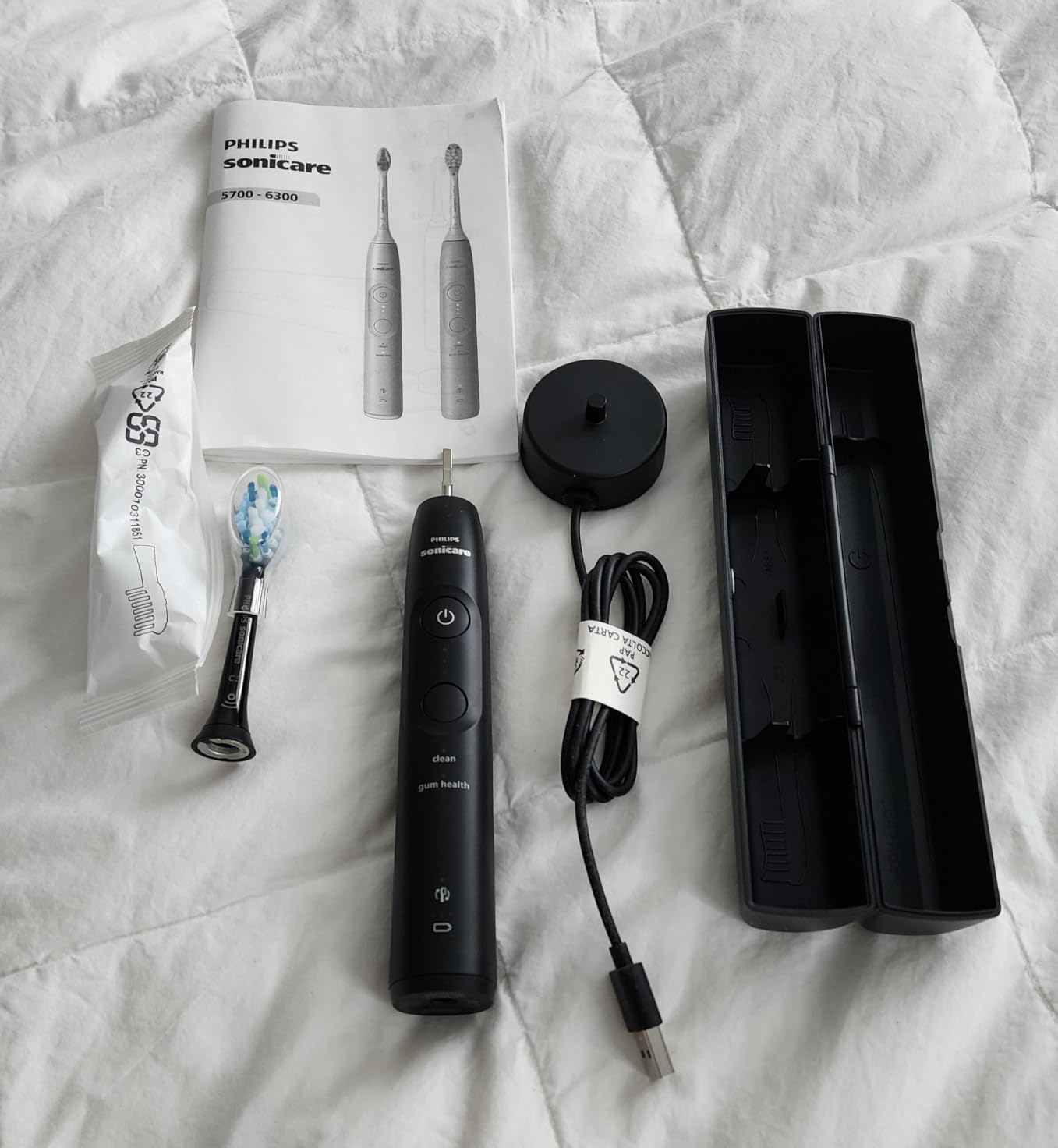 Philips Sonicare 5950 Rechargeable Electric Toothbrush, 2 Brush Heads, Navy | 1000% More Plaque Removal, Pressure Sensor, 6 Brush Settings, 21-Day Battery, Includes Travel Case, HX7133/03 customer photo 1
