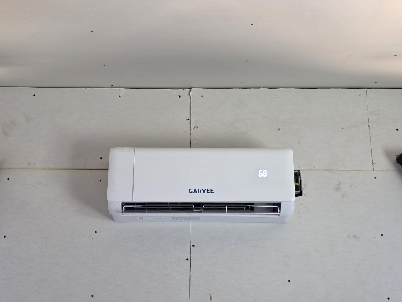 Garvee 9,000 BTU Mini Split Air Conditioner with Heat Pump, 18.5 SEER | Cools Up to 750 Sq.Ft, Inverter AC with Installation Kit & Remote, Ductless AC Unit with Pre-Charged Condenser, 230V, White customer photo 2