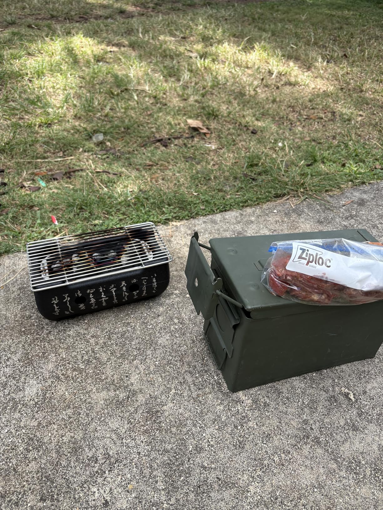 Upgraded Japanese Hibachi Grill, Portable Tabletop Yakitori Charcoal BBQ Indoor Outdoor with Wooden Base & Grill Grid - XL customer photo 1
