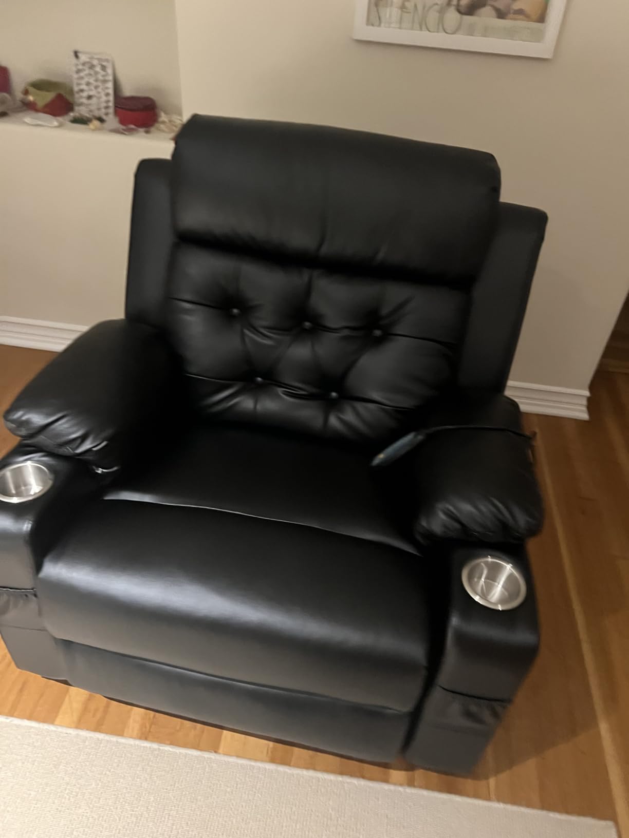 Korser Oversized Recliner Chair, 360° Swivel Rocker Recliner for Adults, Recliner Chair with Heat and Massage, Manual Recliner with Remote Control and Cup Holders for Living Room, Faux Leather, Black customer photo 1