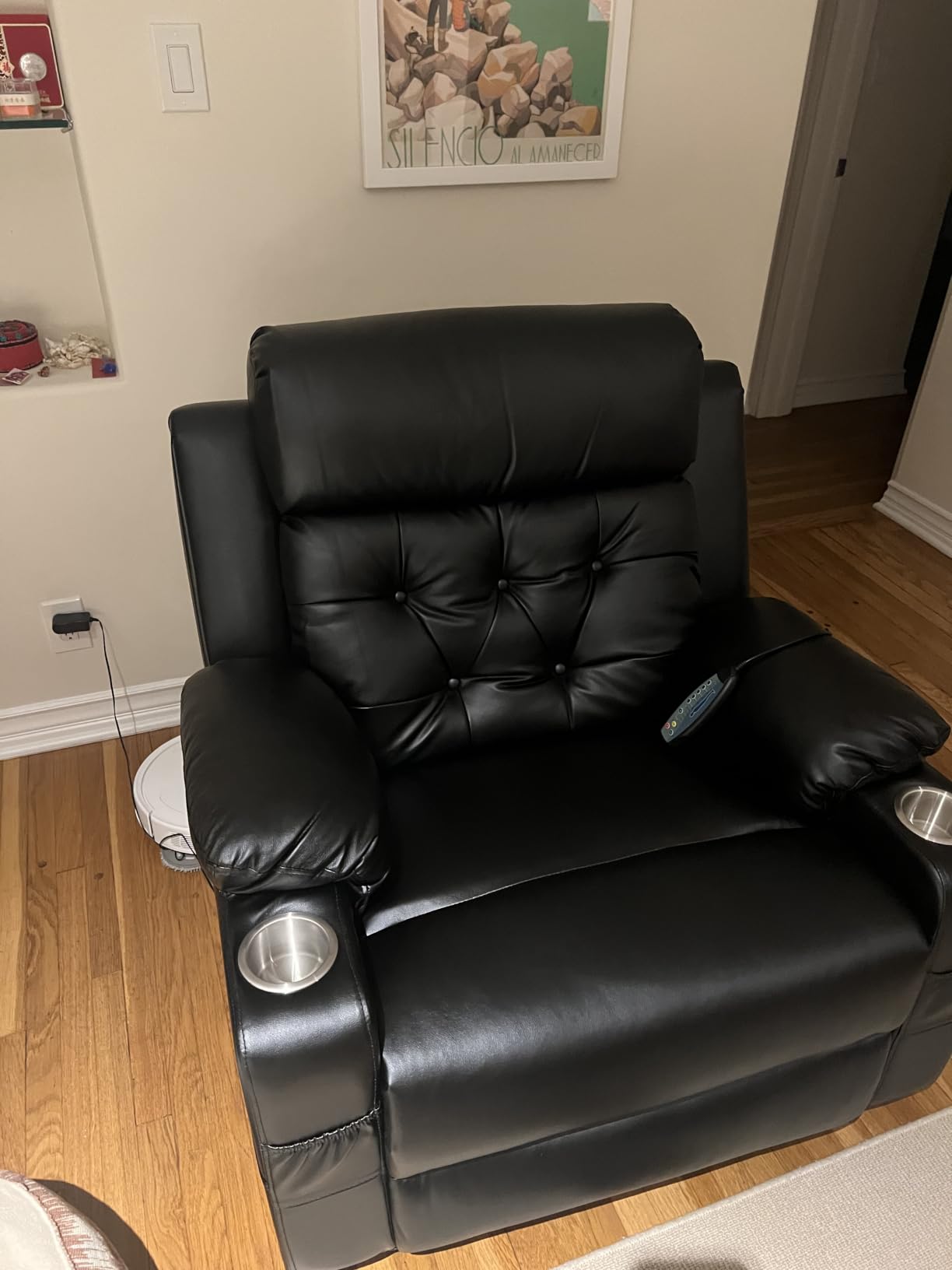 Korser Oversized Recliner Chair, 360° Swivel Rocker Recliner for Adults, Recliner Chair with Heat and Massage, Manual Recliner with Remote Control and Cup Holders for Living Room, Faux Leather, Black customer photo 2