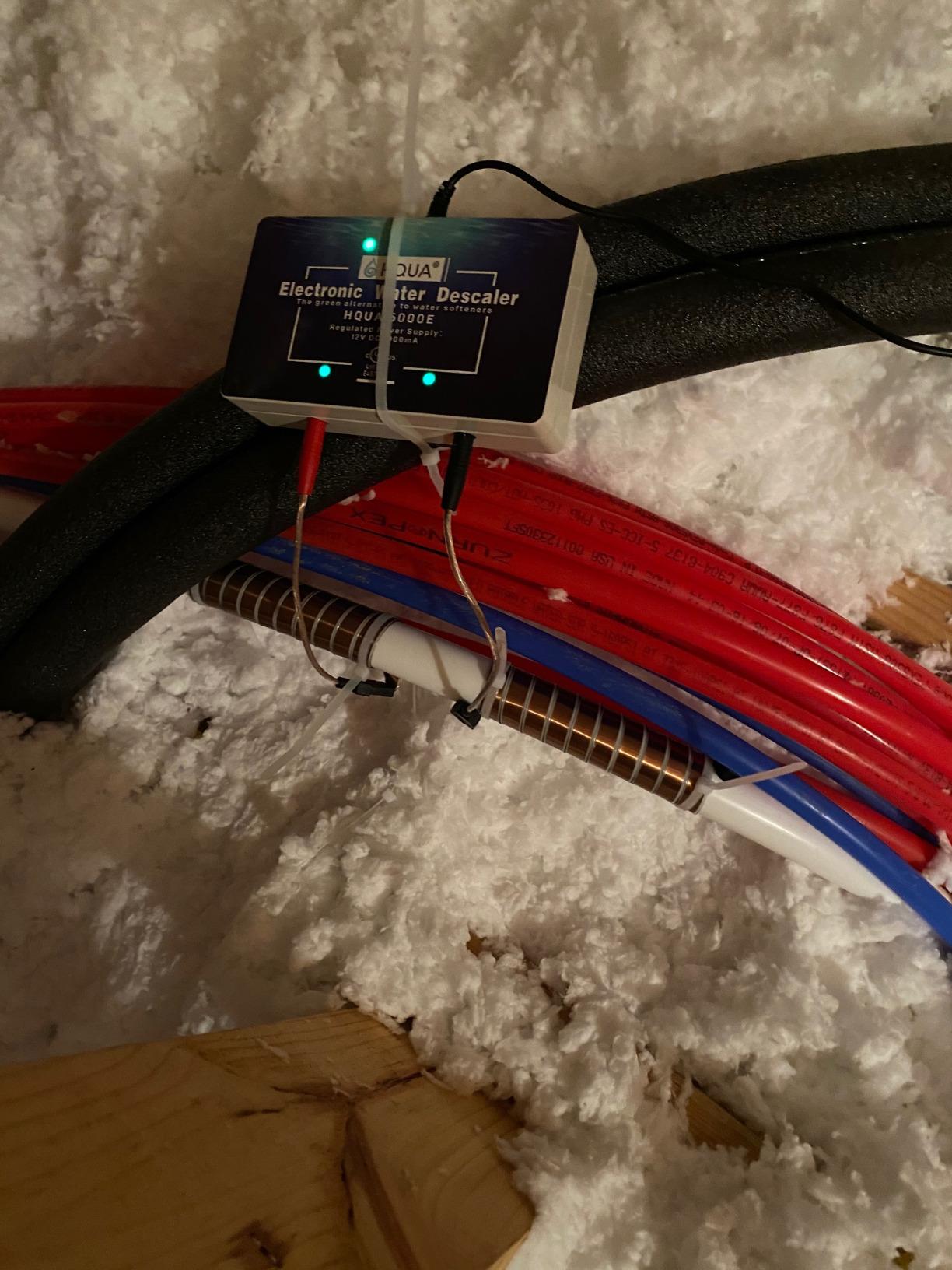 5000E Pro Whole House Electronic Water Descaler, Alternative Salt-Free Water Softener, Hard Water Conditioner for Limescale Buildup Prevention (2 Coils) customer photo 1