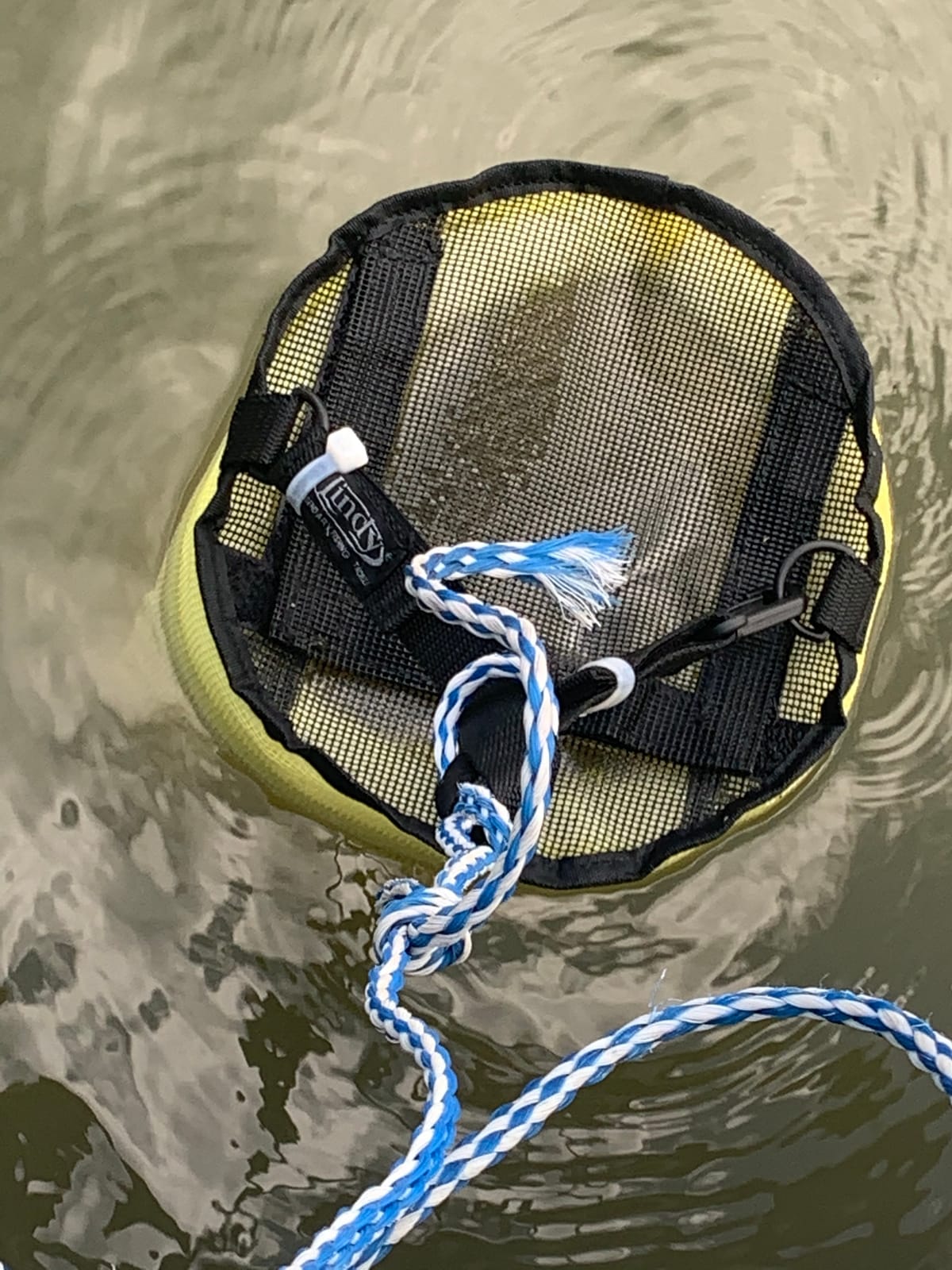 Lindy Bait Tamer Fishing Bag - Keeps Live Bait Healthy and Active customer photo 2