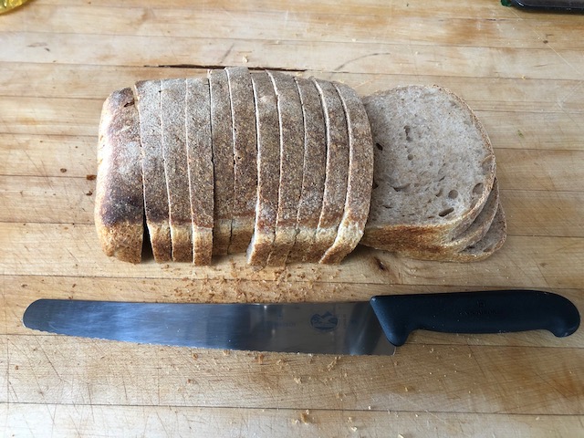 Victorinox Fibrox 10.25-Inch Bread Knife with Serrated Edge and Black Handle customer photo 2