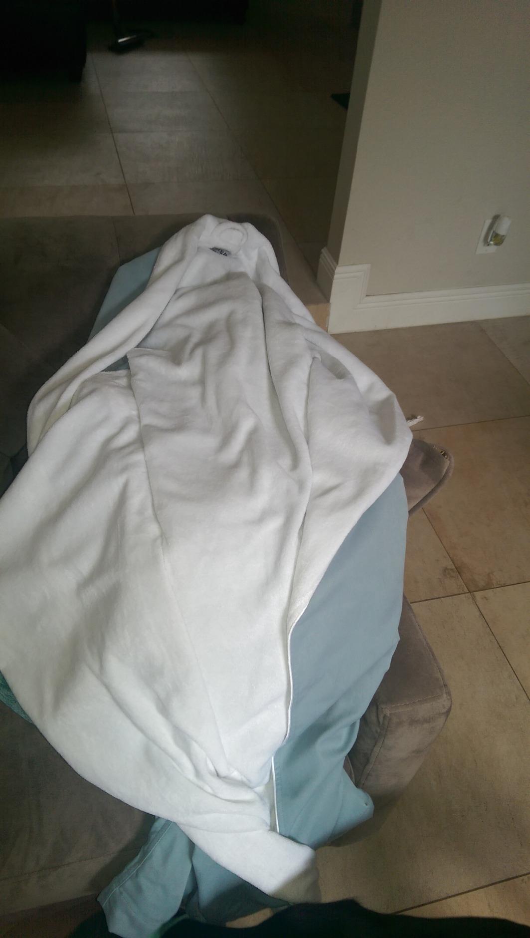 Plush Necessities Luxury Spa Robe - Microfiber with Cotton Terry Lining customer photo 2