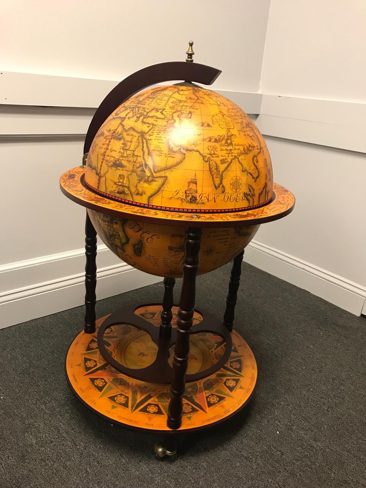 Design Toscano SJ45001 Sixteenth-Century Italian Replica Globe Bar Cart customer photo 2