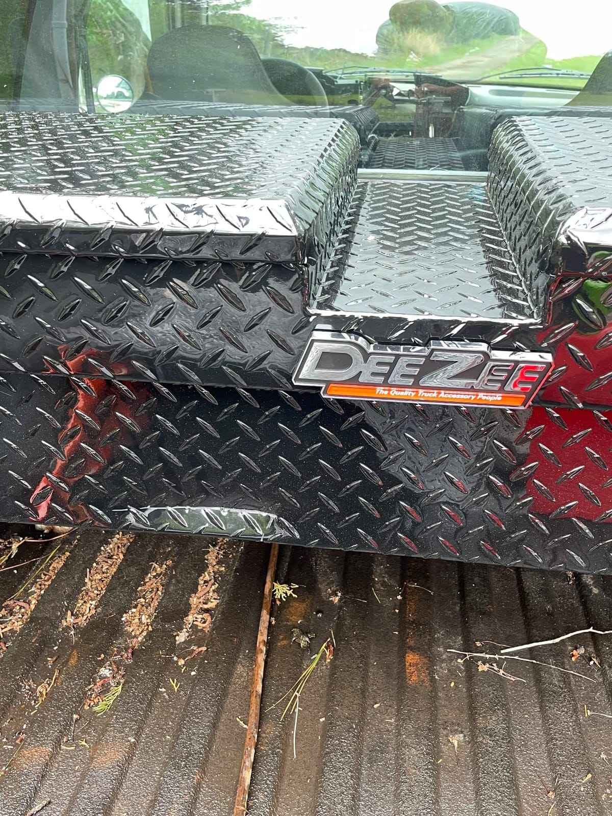 Dee Zee DZ8370B Red Label Gull Wing Tool Box customer photo 1