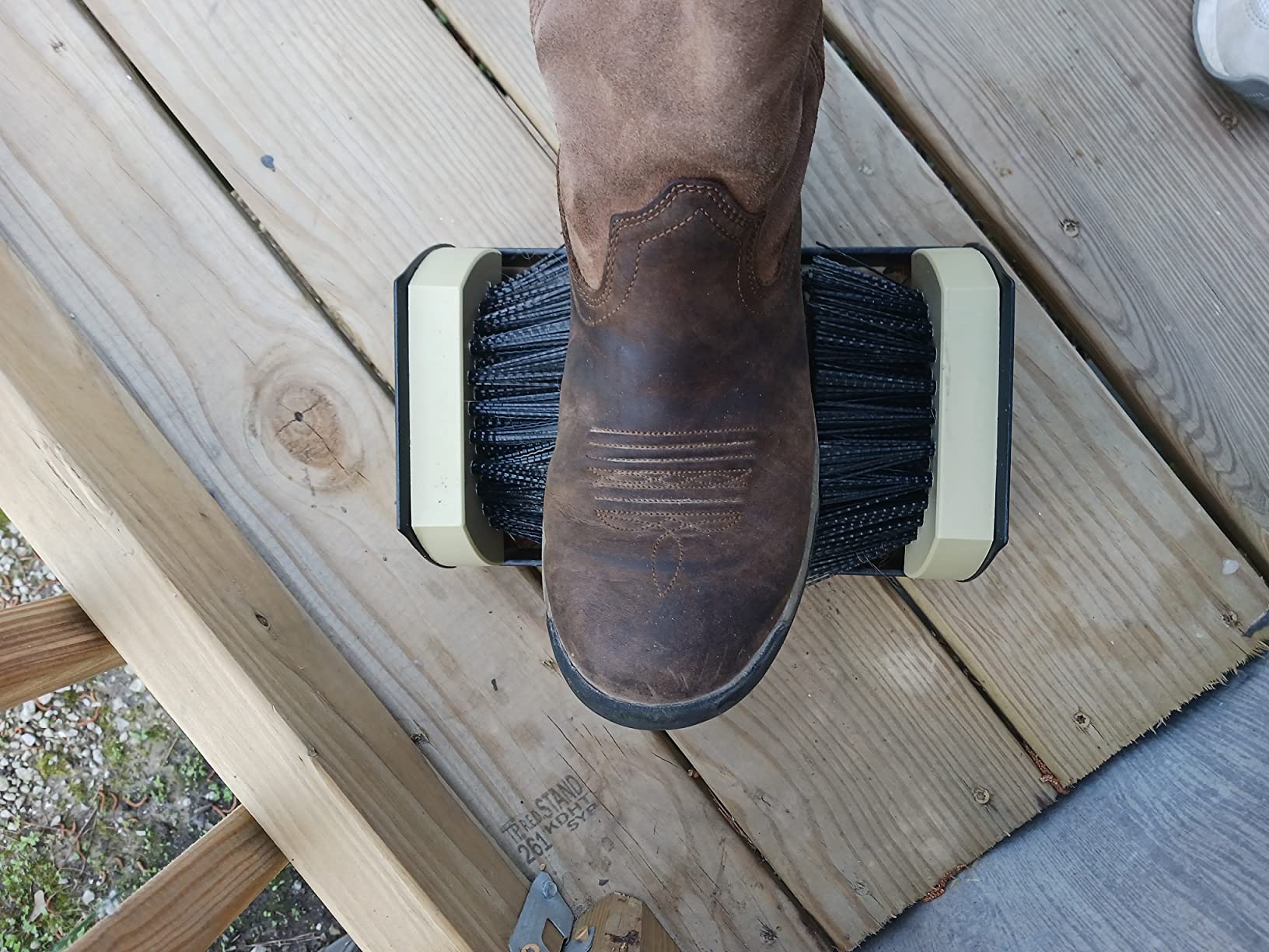 JobSite The Original Boot Scrubber - All Weather Industrial Shoe Cleaner & Scraper Brush customer photo 1