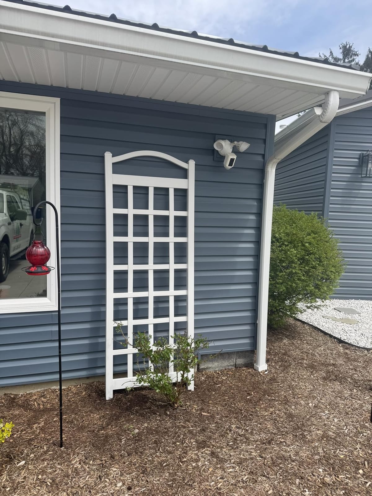 Dura-Trel Cambridge Wall Mounted Garden Vinyl Trellis, 28