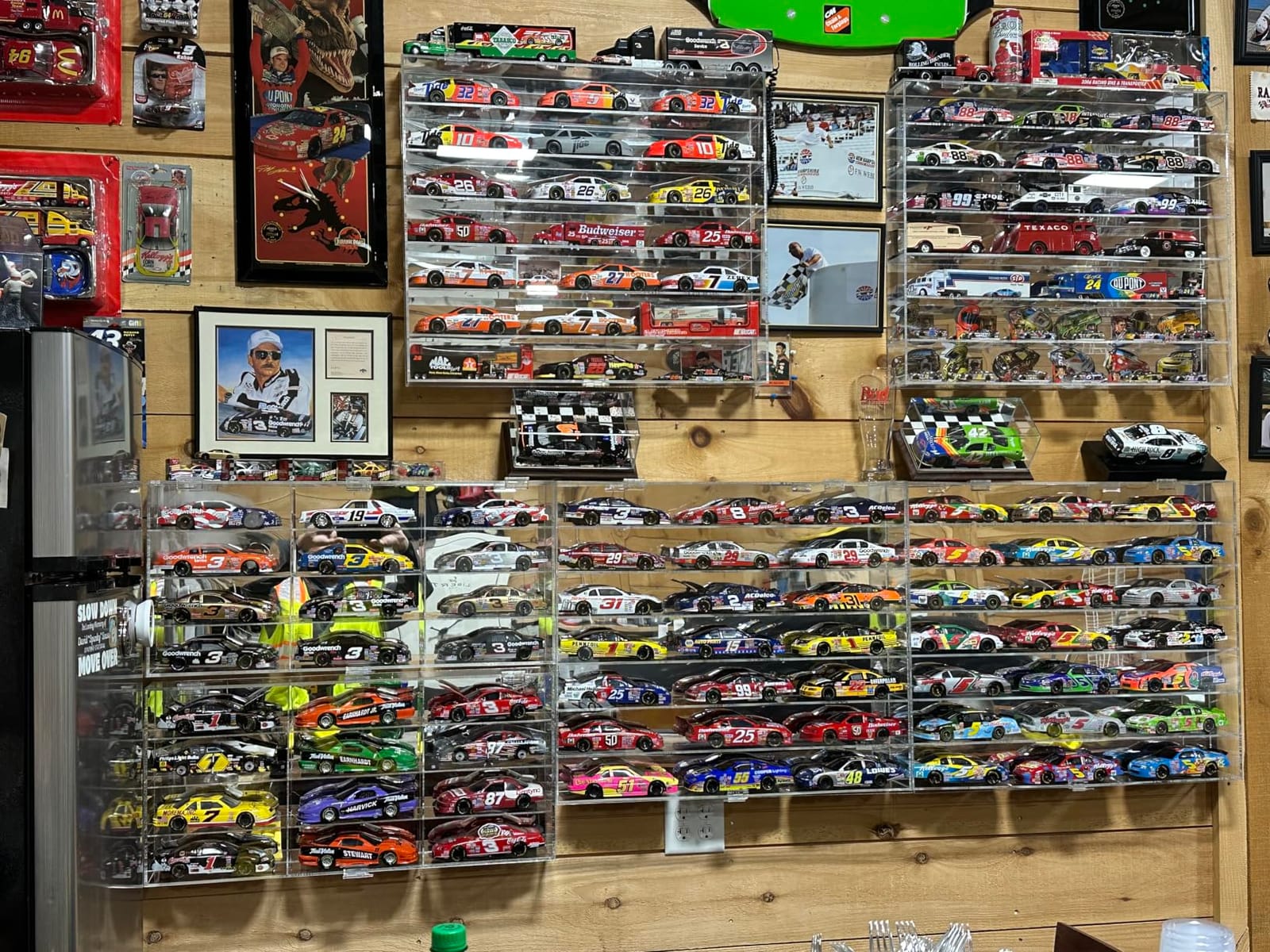 Clear Acrylic Display Case for 1:24 Scale Diecast Toy Model Cars Hot Toy Wheels Storage Showcase, 98% UV Protection, 4mm Thick Acrylic 24 Compartments, customer photo 1
