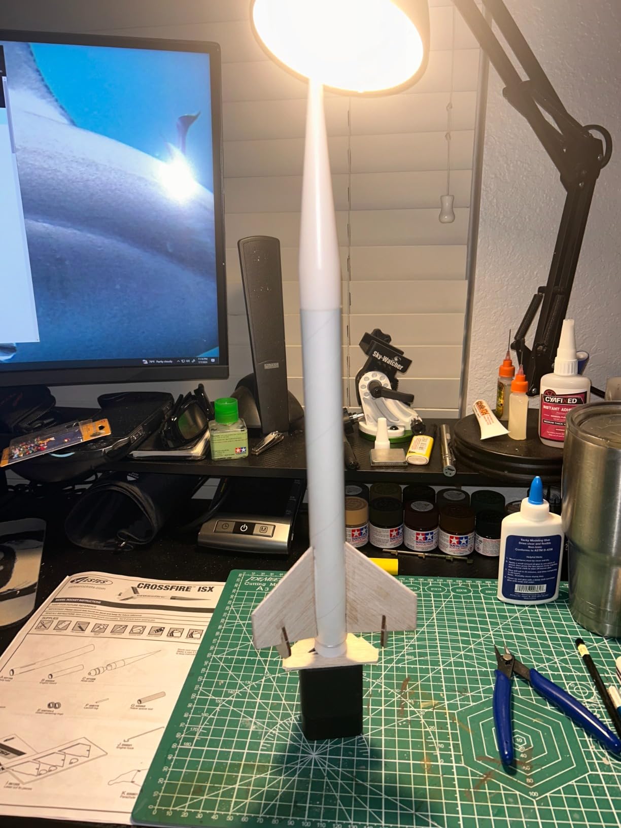 Estes 1469 Tandem X Rocket-Building Kit, Beginner Flying-Rocket Model Kit for Ages 10+, Includes Launch Pad and Controller customer photo 1