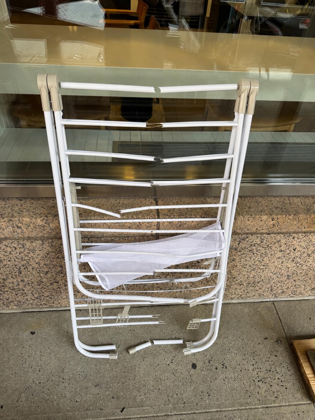 Honey-Can-Do Heavy-Duty Gullwing Clothes Drying Rack, 50 lb, White customer photo 2
