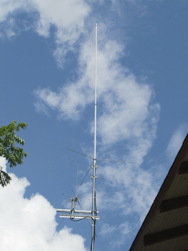 Tram® 200-Watt Dual-Band 2-Section Fiberglass Base Antenna with 50-Ohm UHF SO-239 Connector, 8-Ft. 4-in. Tall (Silver) customer photo 2