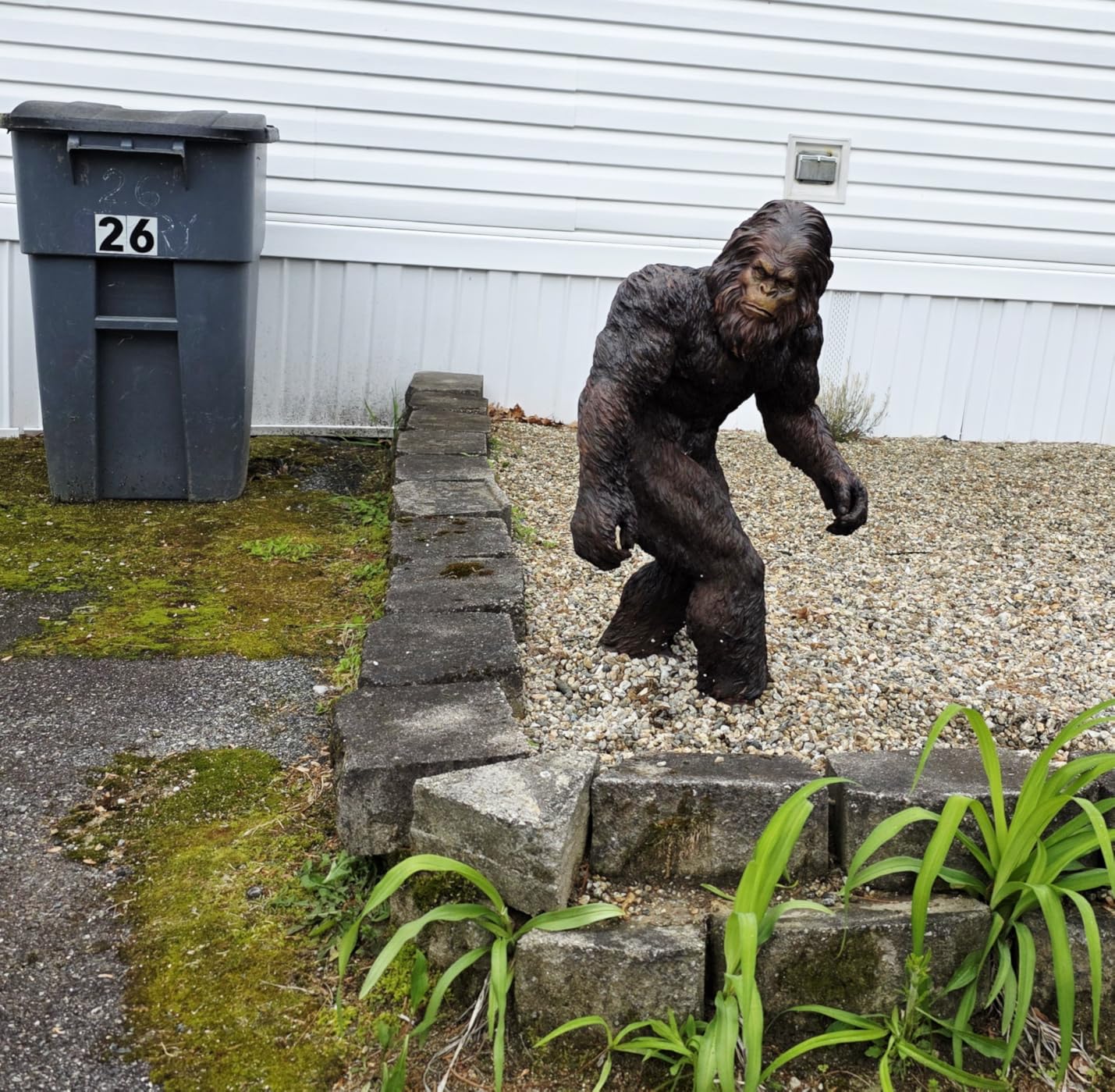Design Toscano Yeti the Bigfoot Indoor/Outdoot Garden Statue, Medium 21 Inch Tall, Cast Stone Resin, Brown Finish customer photo 2