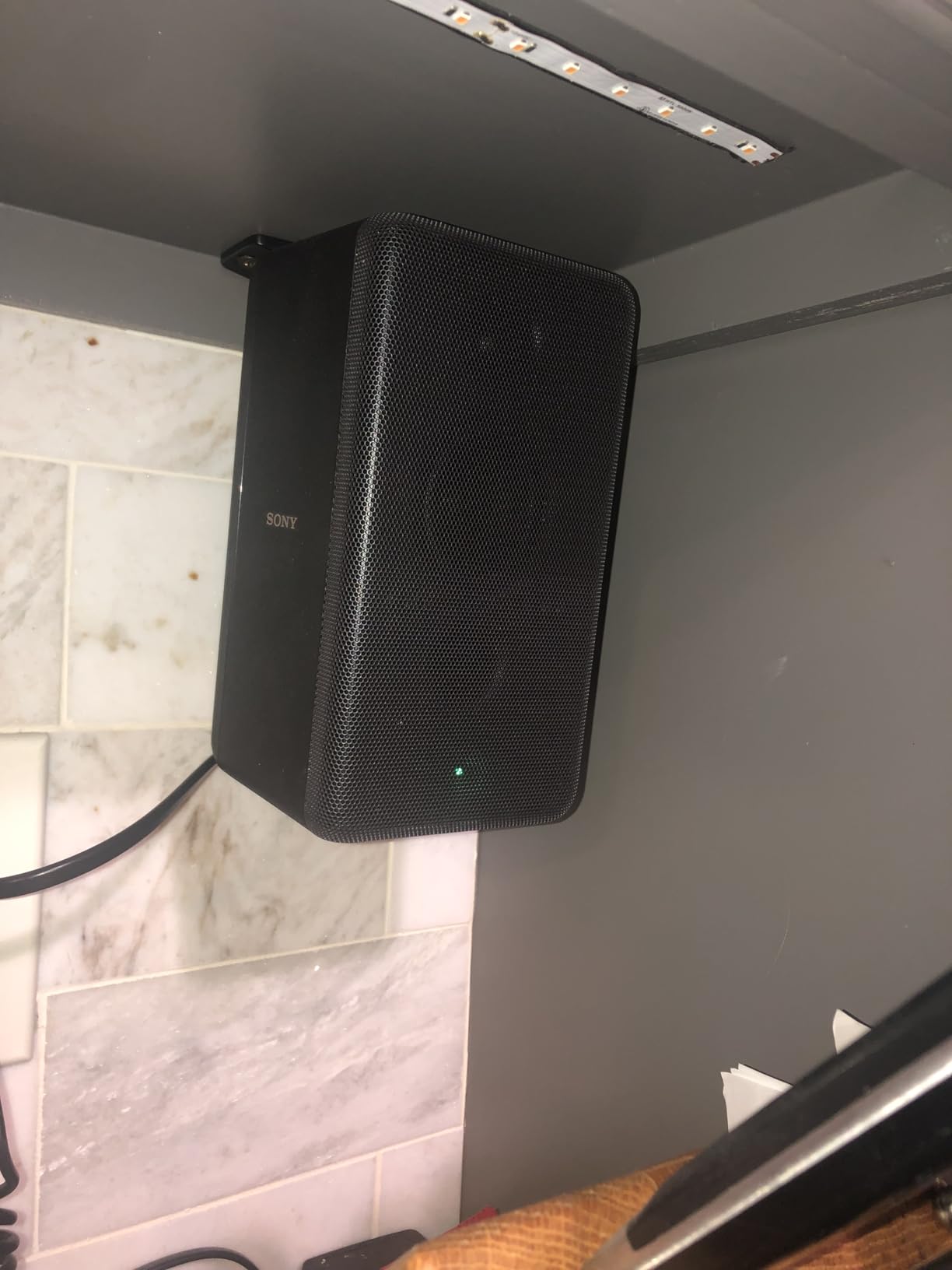 VideoSecu Speaker Wall Ceiling Mount Bracket One Pair for Universal Satellite, fits Keyhole and Thread Hole with 1/4 20 Threads, 4mm and 5mm Black 1ST customer photo 1