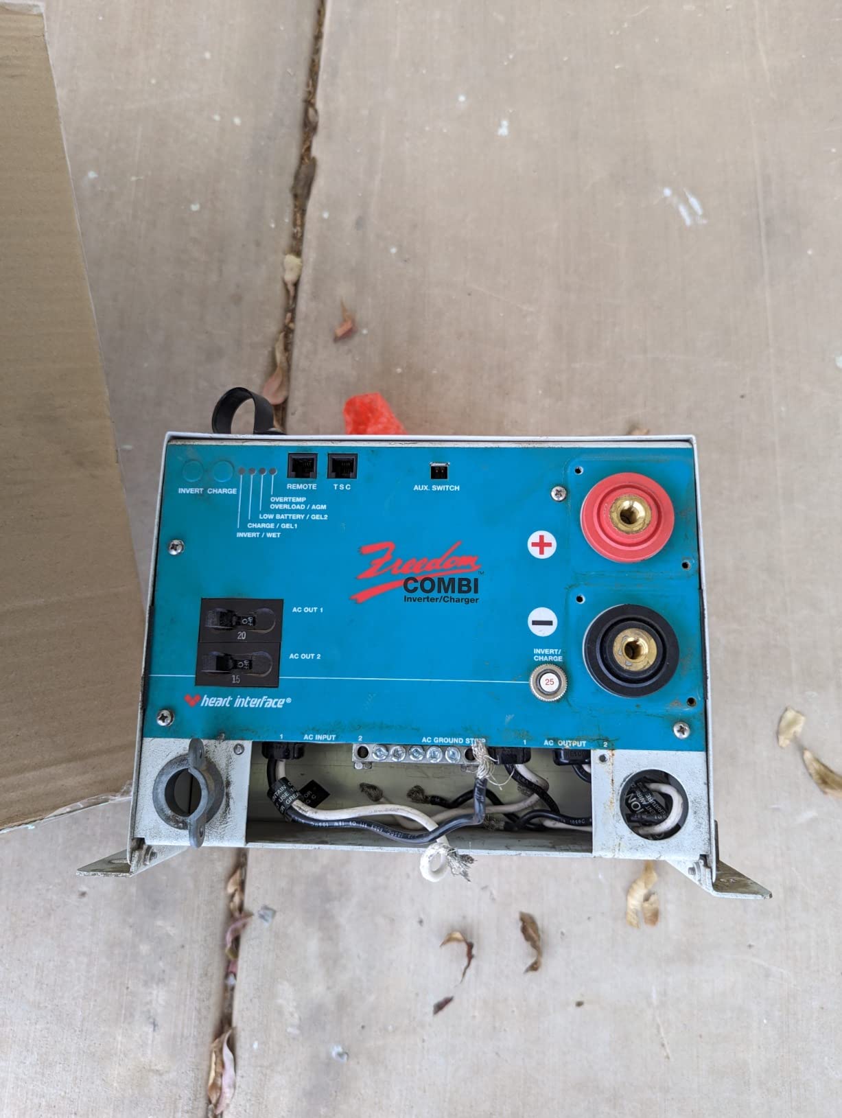 Xantrex 815-3012 Freedom SW 3012 150 Amp Inverter/Charger customer photo 1