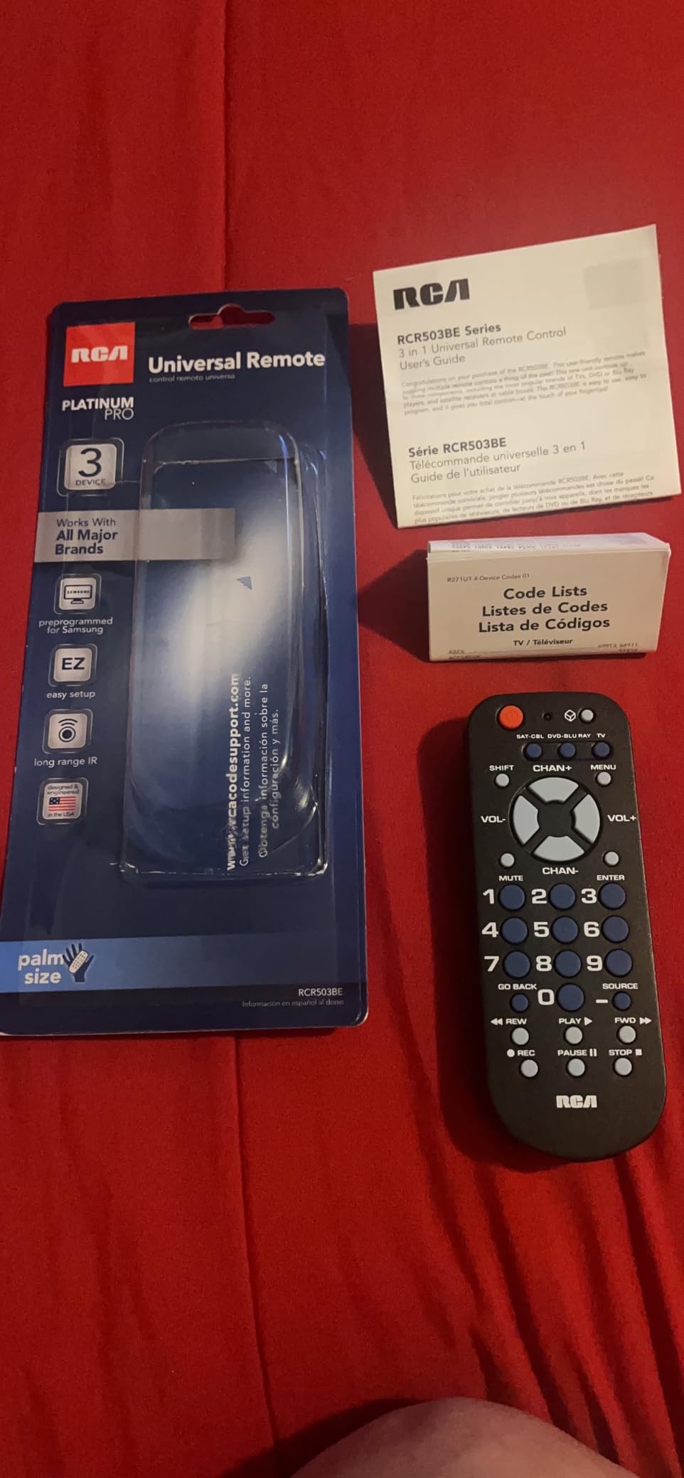 RCA 3-Device Palm-Sized Universal Remote, Long Range IR, Replaces Most Major Remote Brands, Designed for Comfort, RCR503BE customer photo 2
