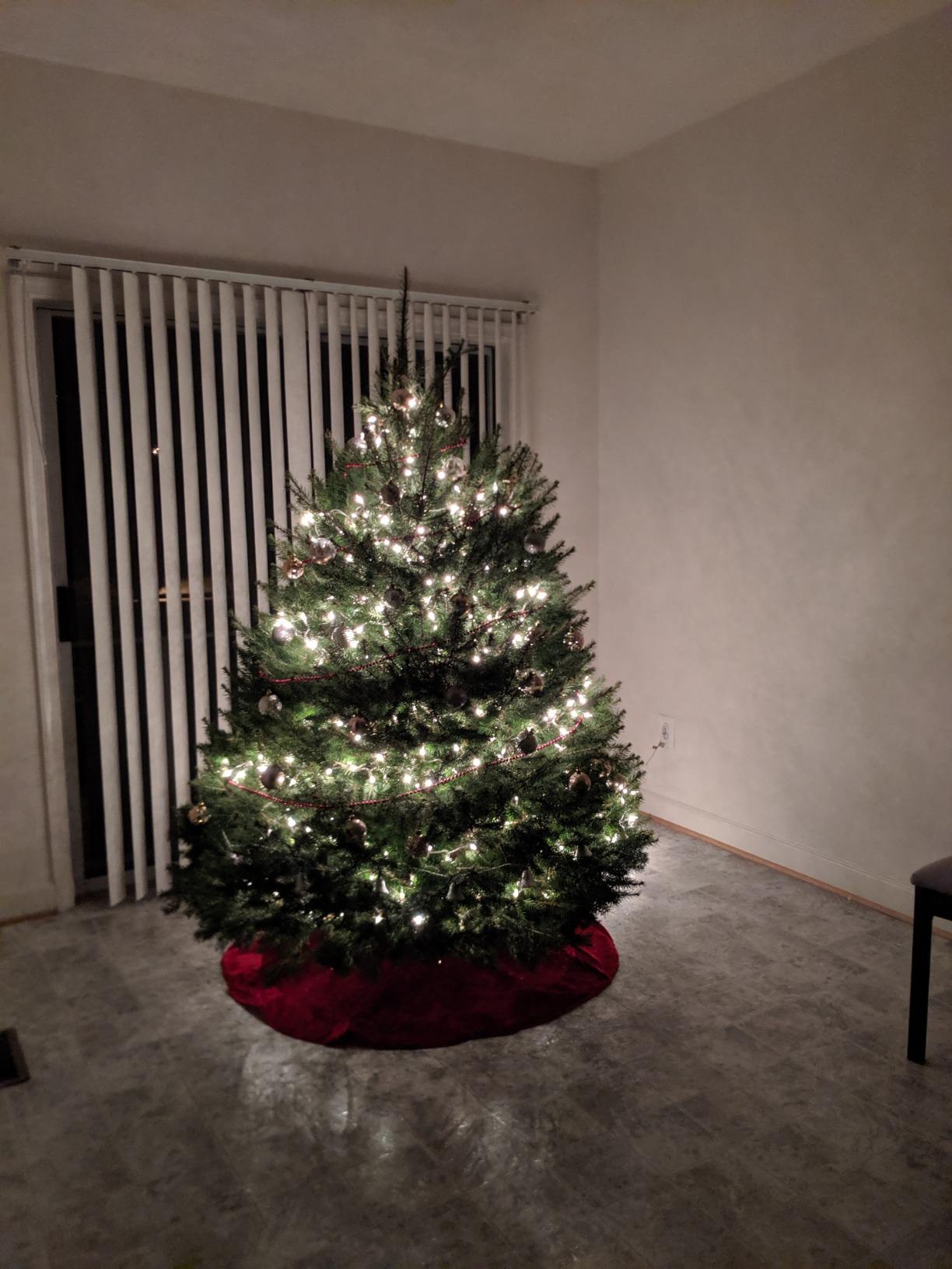 CINCO EXPRESS C-152E 8' Christmas tree stand customer photo 2
