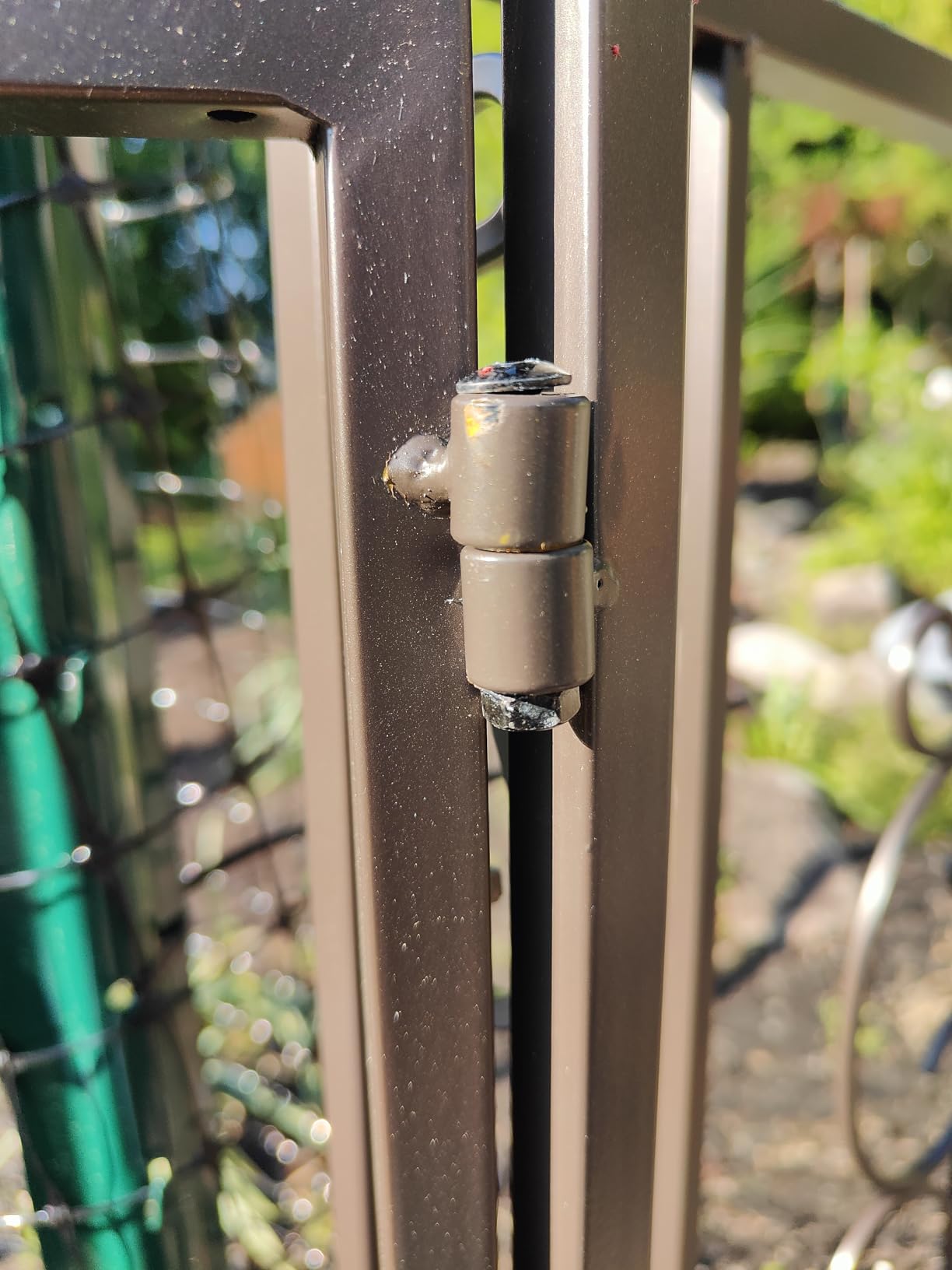 Plow & Hearth Arch Metal Outdoor Garden Arbor Double Gate | Montebello | 7 Feet Tall | Gunmetal Black | Steel Iron Trellis Lattice Climbing Plants & Heavy Vines customer photo 2