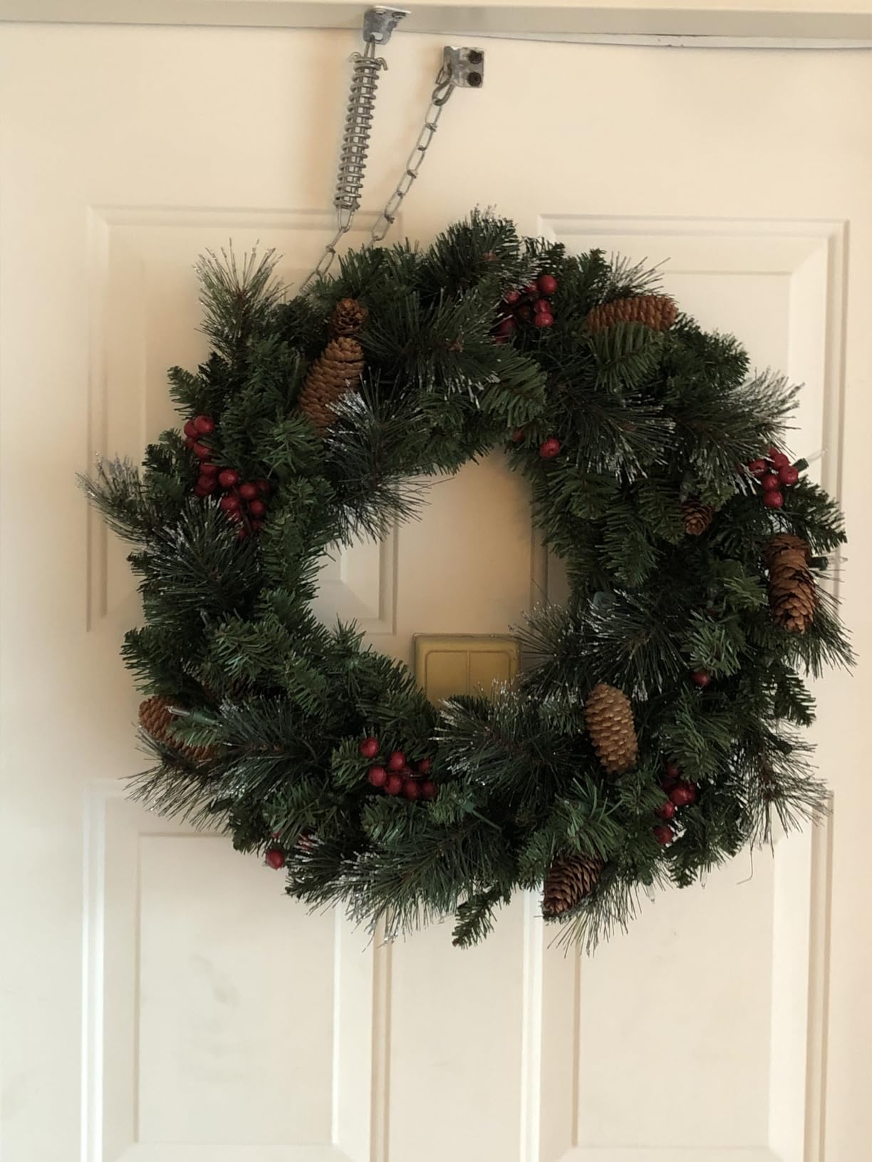 National Tree Company 24in Pre-Lit Crestwood Spruce Christmas Wreath customer photo 2