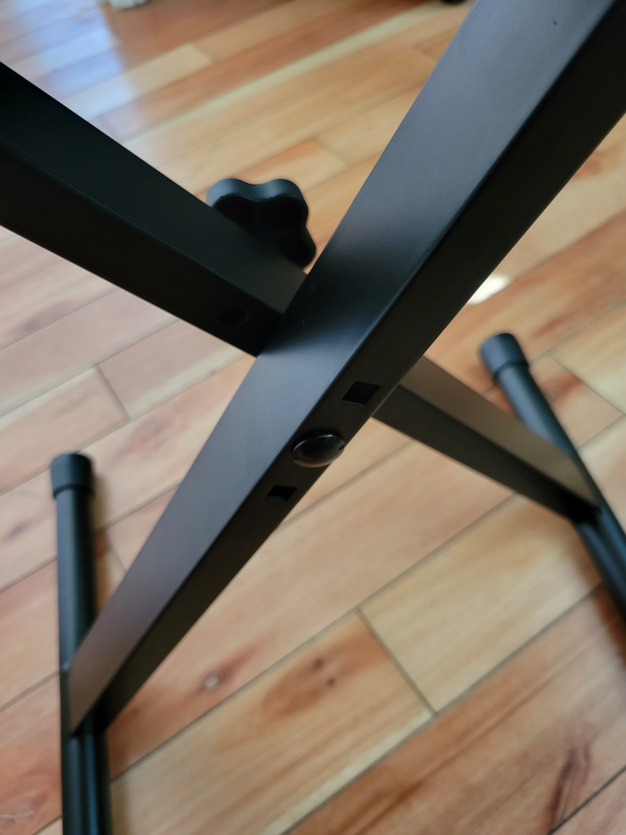 Yamaha OEM PKBB1 Adjustable Padded Keyboard X-Style Bench, Black, 19.5 inches customer photo 1