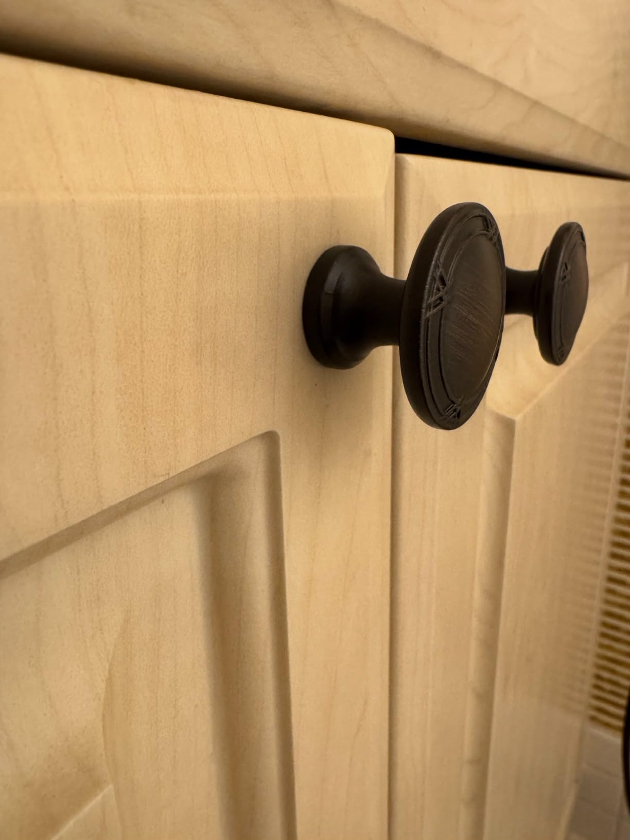 Cosmas 10 Pack 9462ORB Oil Rubbed Bronze Craftsman Knob 1-5/16 Inch customer photo 2