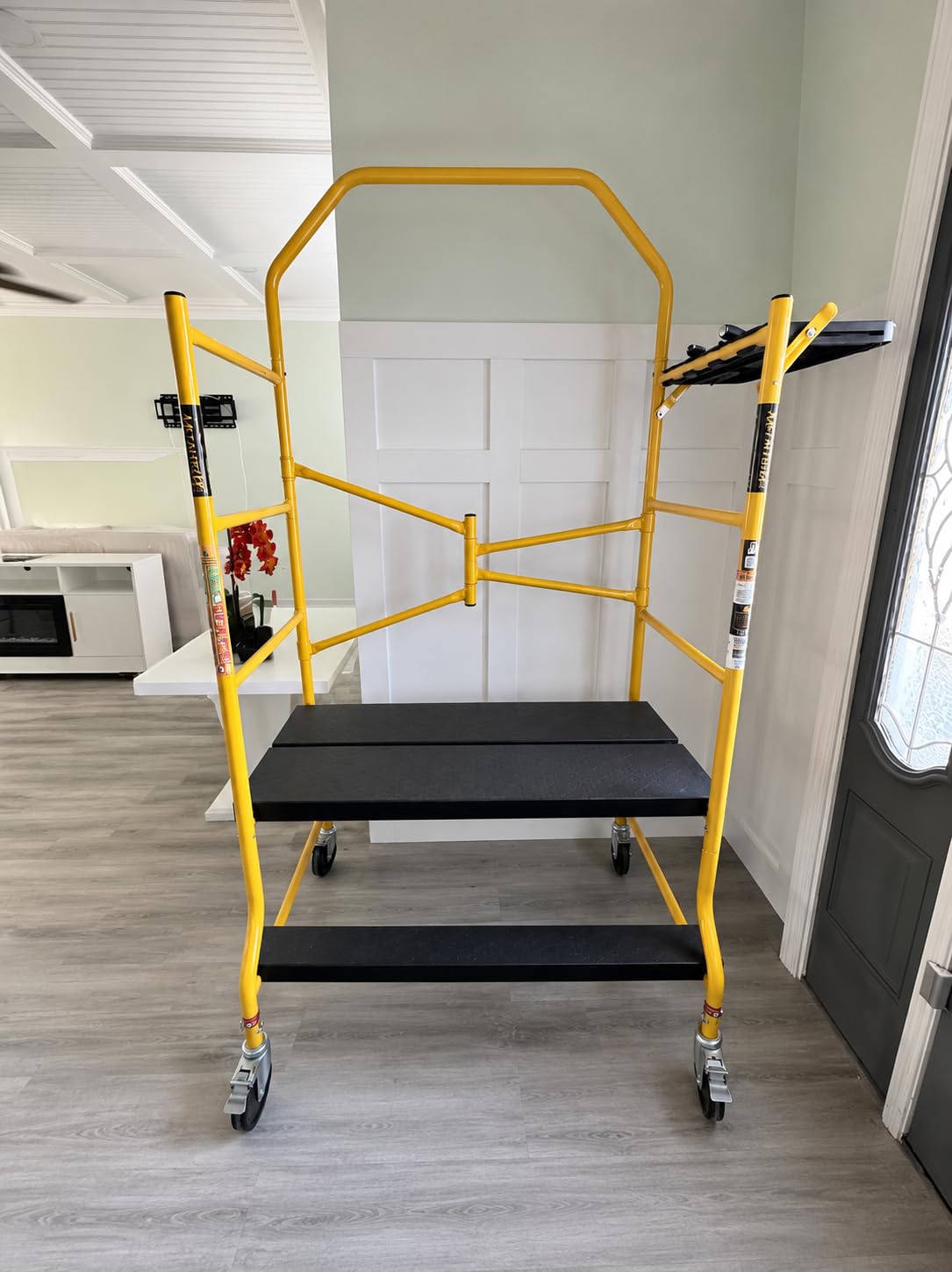 Metaltech Jobsite Series Complete 5ft. Folding Scaffold - 900-Lb. Capacity, Model Number I-IMIS customer photo 2