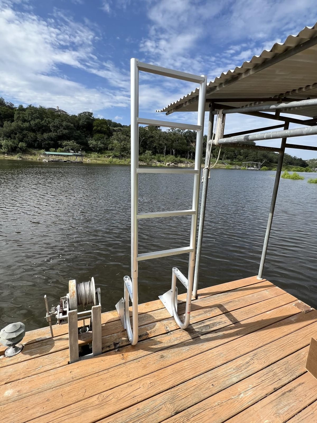 Extreme Max 3005.3473 Heavy Duty Flip-Up Dock Ladder with Comfortable Round Tube Frame - 4 Steps, 21