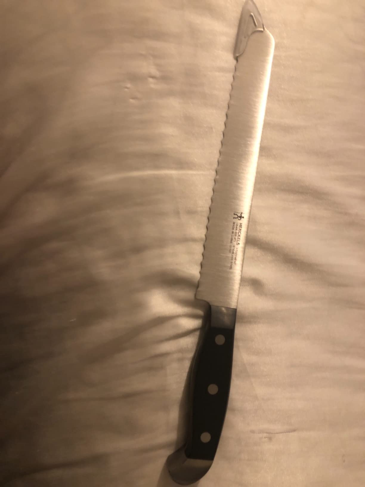 HENCKELS Statement 8 Inch Bread Knife, Razor-Sharp, German Engineered customer photo 2