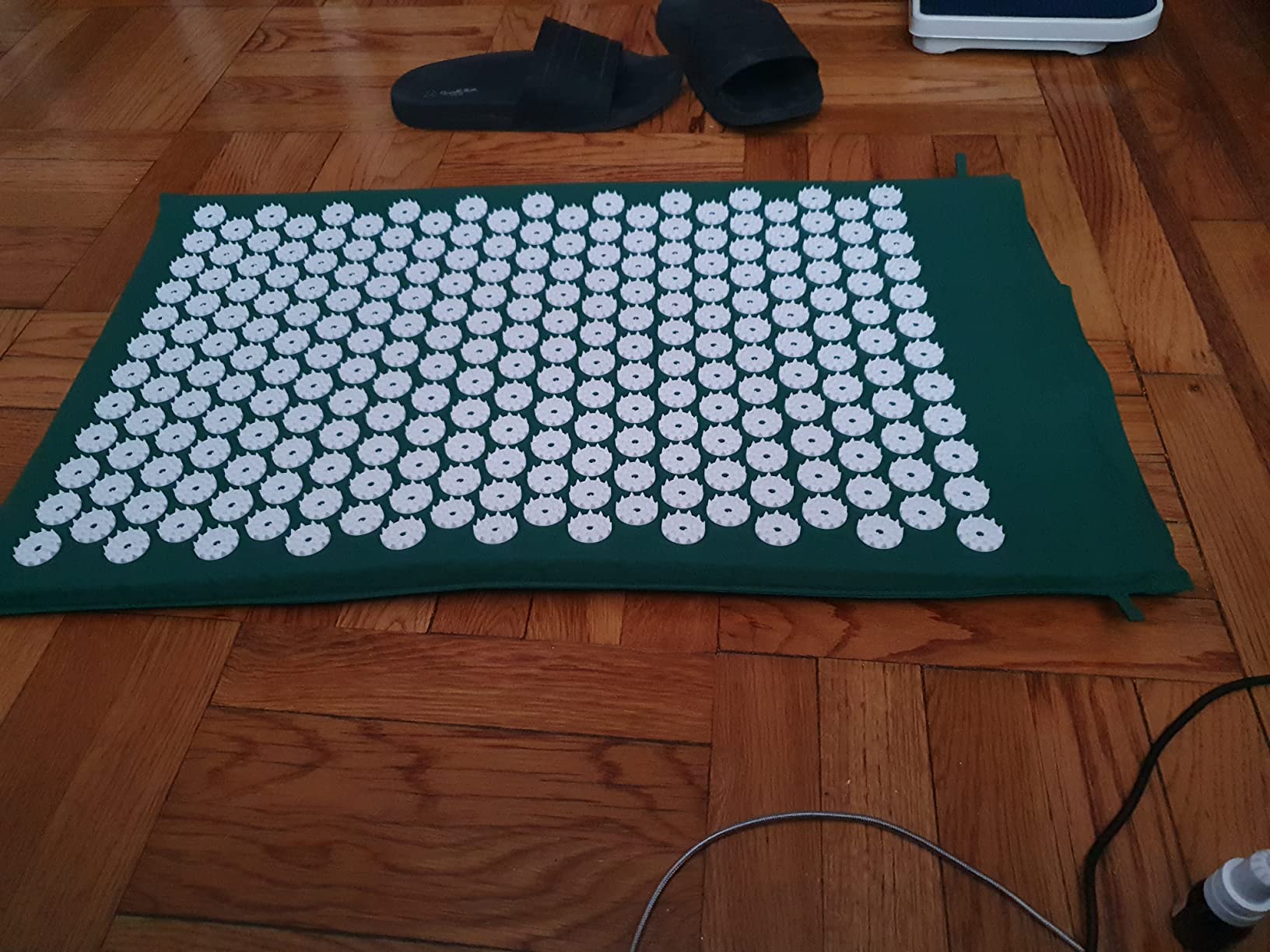 Sivan Acupressure Mat & Pillow Set for Back & Neck (Large, Black/White) customer photo 1
