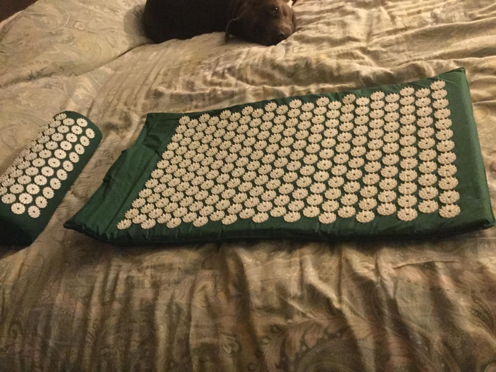 Sivan Acupressure Mat & Pillow Set for Back & Neck (Large, Black/White) customer photo 2