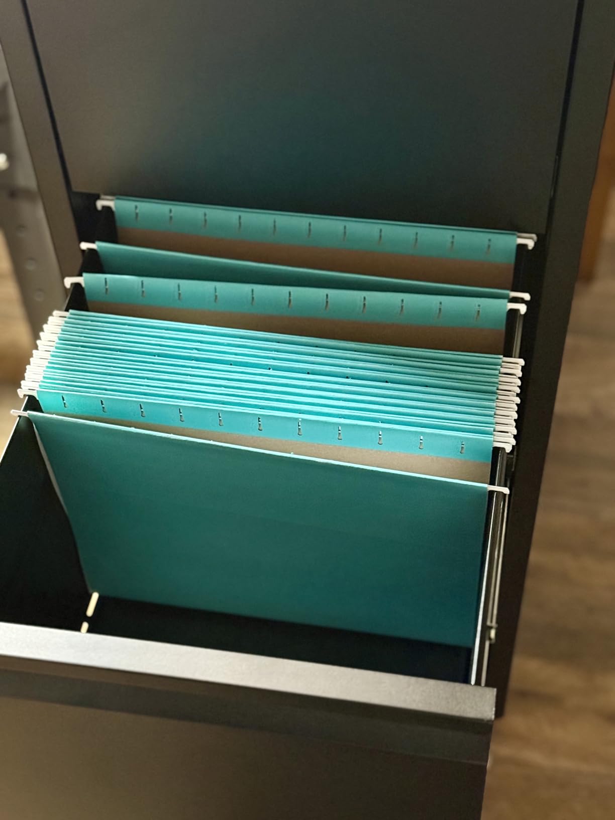 Amazon Basics Hanging File Folders with Adjustable Tabs, Sturdy Expandable Document Organizer, Letter Size, Assorted Colors, 25-Pack customer photo 2