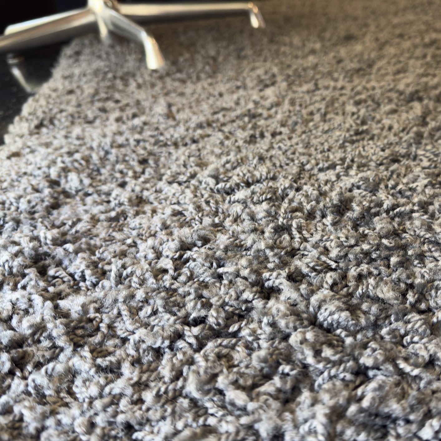 Unique Loom Solid Shag Collection Area Rug (5' 1
