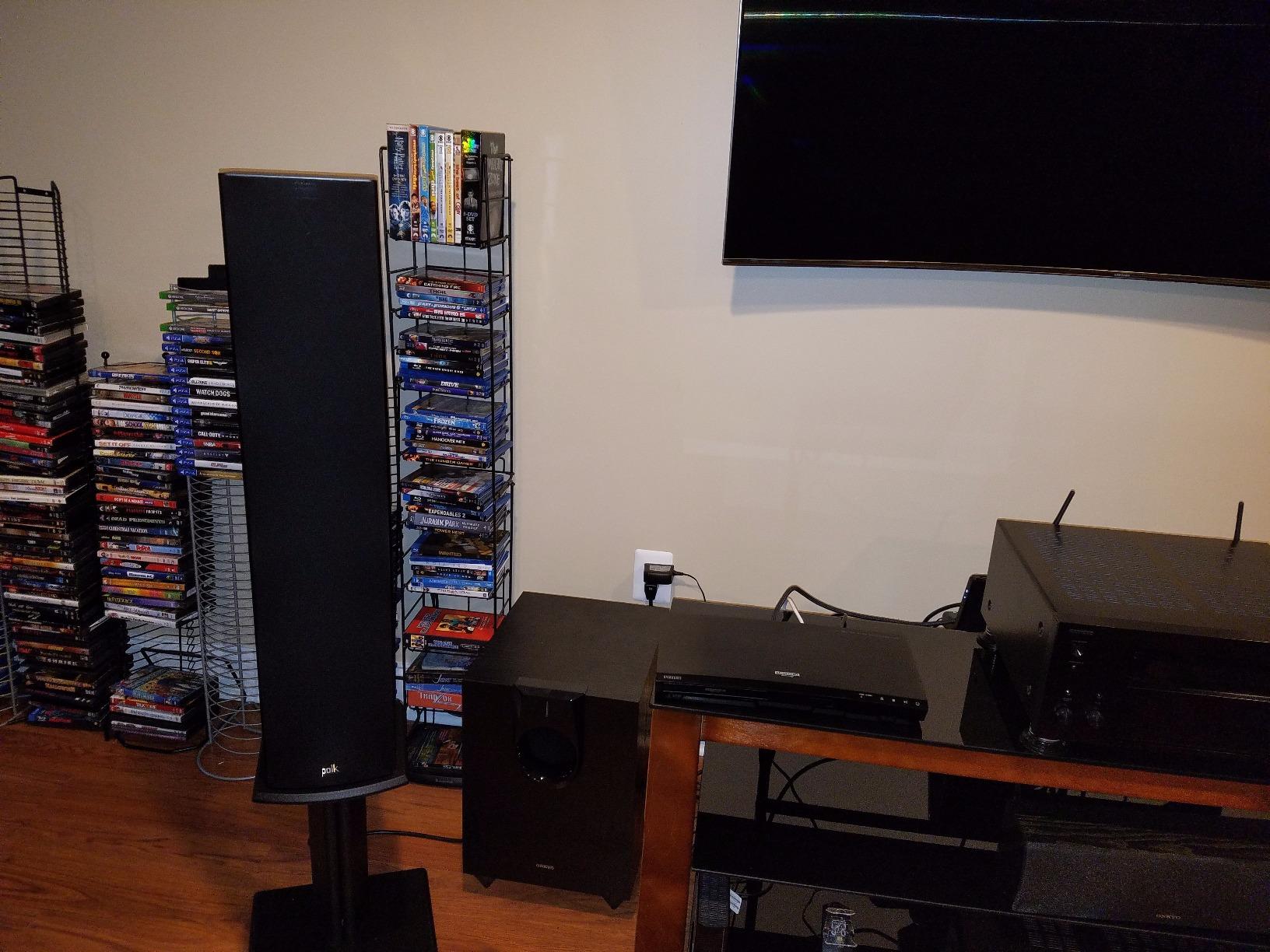 Polk Audio T50 Home Theater Floor Standing Tower Speaker 150W, Black customer photo 2