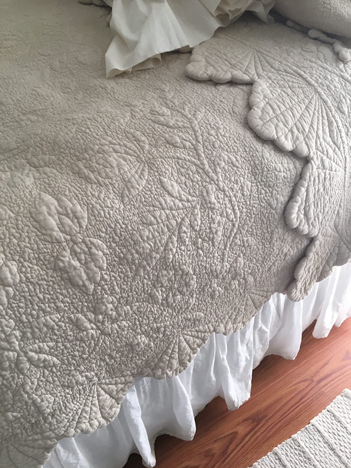 Brandream White Cotton Quilt Set Queen Scalloped Matelasse Coverlet 3PC customer photo 2