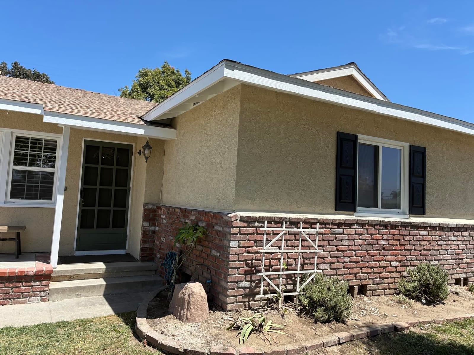 Ekena Millwork Lifetime Vinyl LP2S12X03100BL Standard Two Equal Panel Vinyls, Raised Panel Vinyl Shutters, w/Installation Shutter-Lok's & Matching Screws (Per Pair), 12
