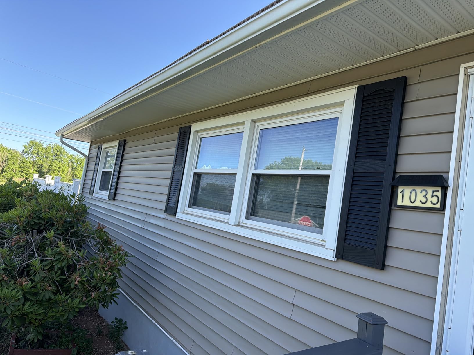Ekena Millwork Lifetime Vinyl LL1S12X04800BL Standard Cathedral Top Center Mullion, Open Louver Vinyl Shutters, w/Installation Shutter-Lok's & Matching Screws (Per Pair), 12