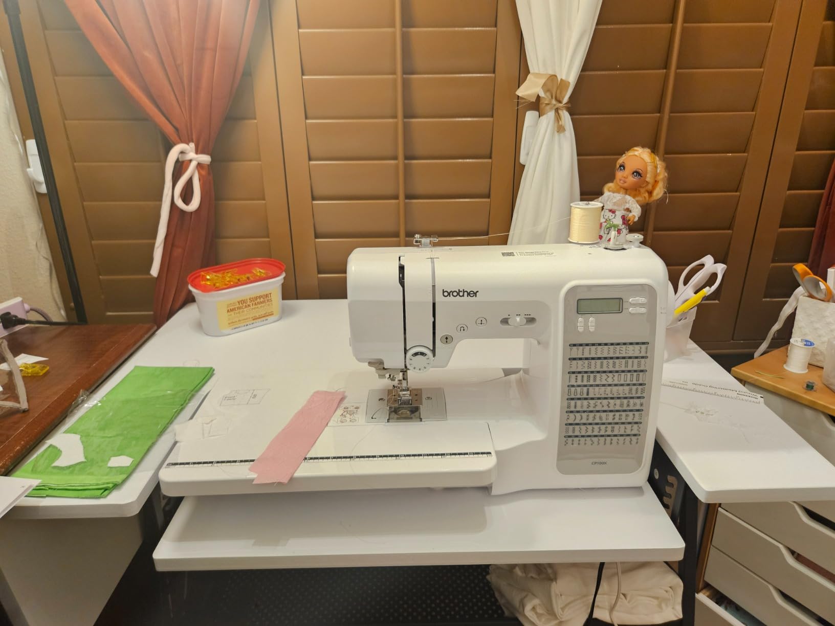 Sew Ready Eclipse Hobby/Sewing Craft Table, Black/Maple customer photo 1