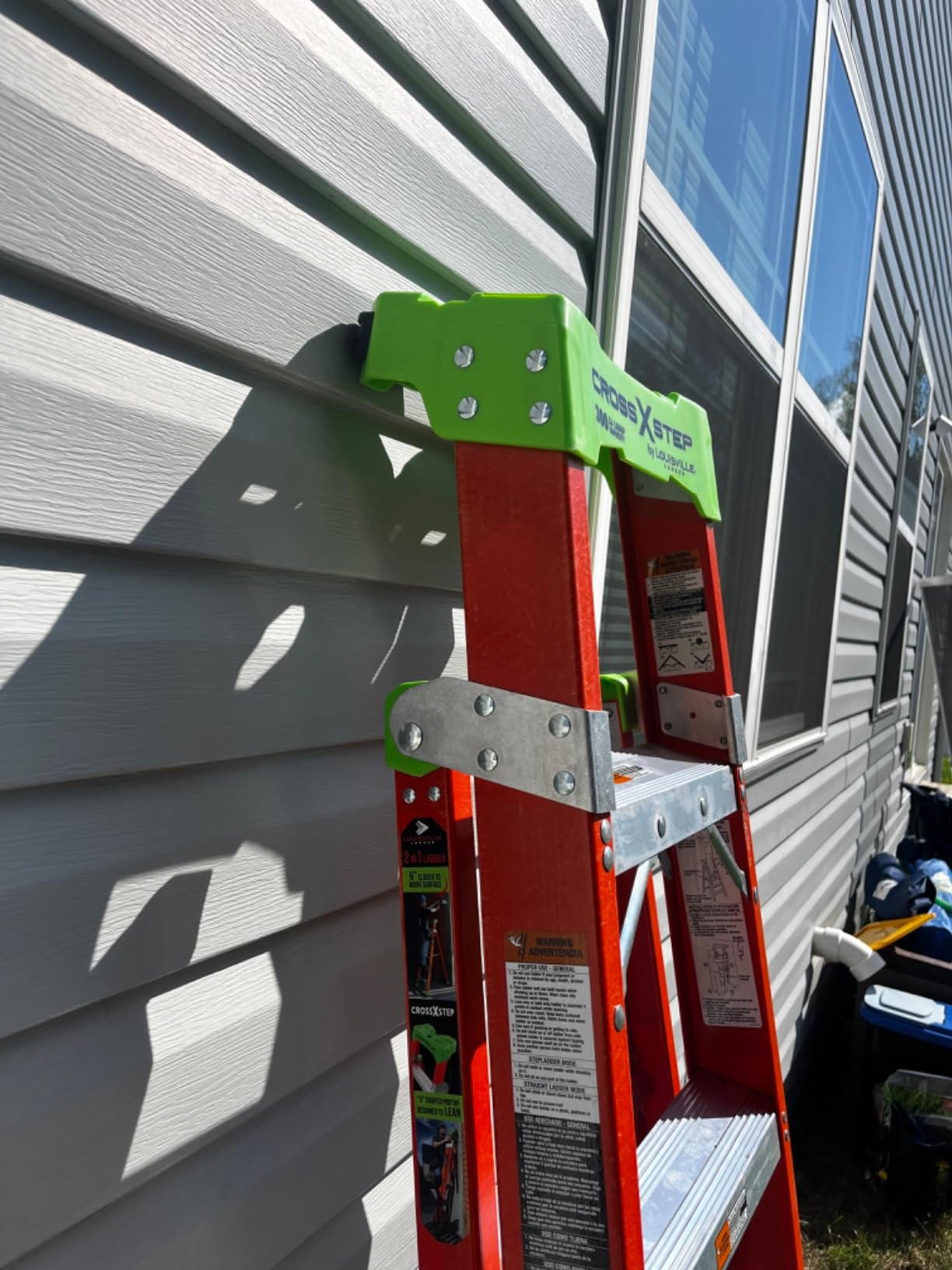Louisville Ladder 4-foot Fiberglass Cross Step Ladder, 300-Pound Load Capacity, Type IA, FXS1504 customer photo 2