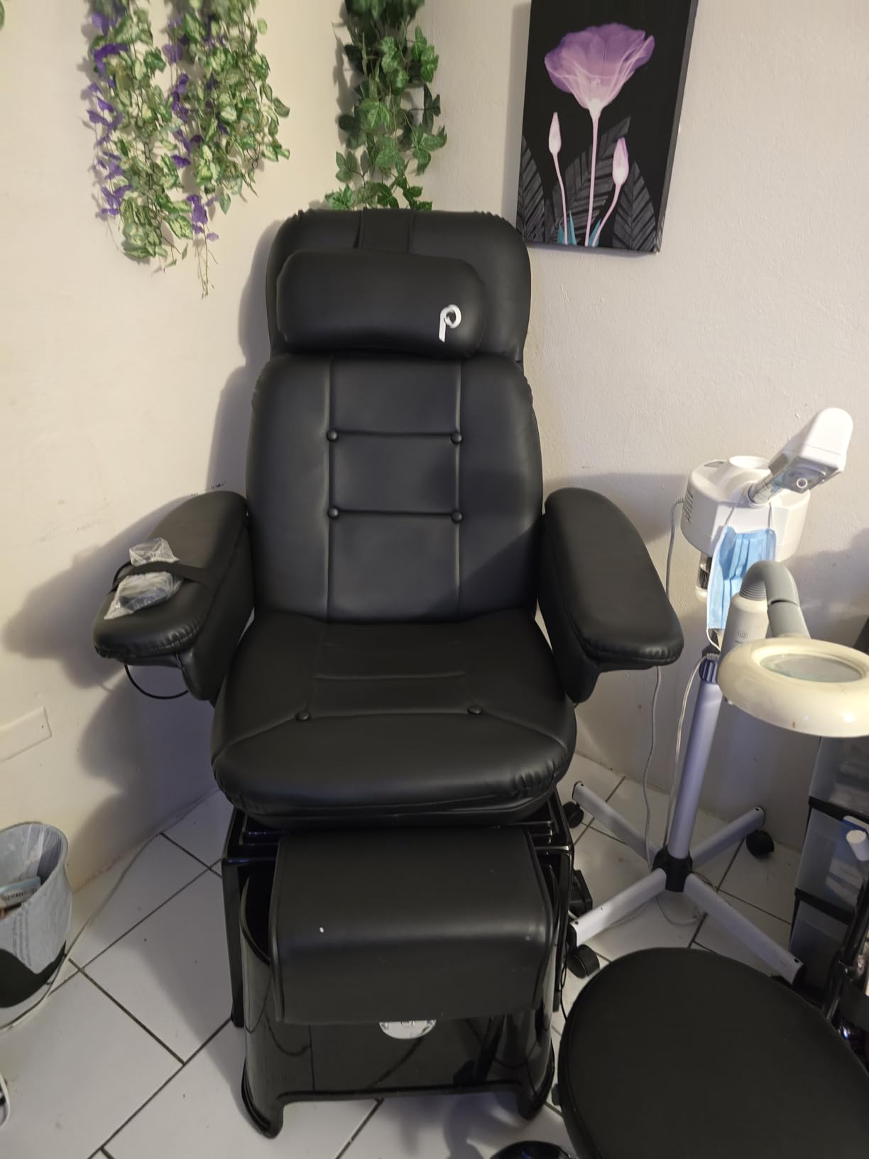Pibbs PS92 No Plumbing Pedicure Spa Chair with Footsie Bath customer photo 1