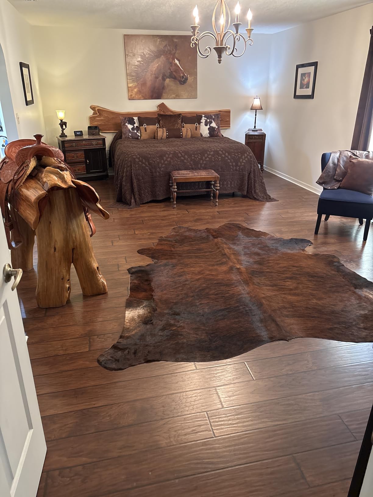 Sunshine Cowhides 100% Genuine Brindle Reddish Cowhide Rug - Modern Style Animal Skin Rug & Floor Carpet for Living Room, Bedroom, Kitchen & More - Large (6x6-7ft) customer photo 1