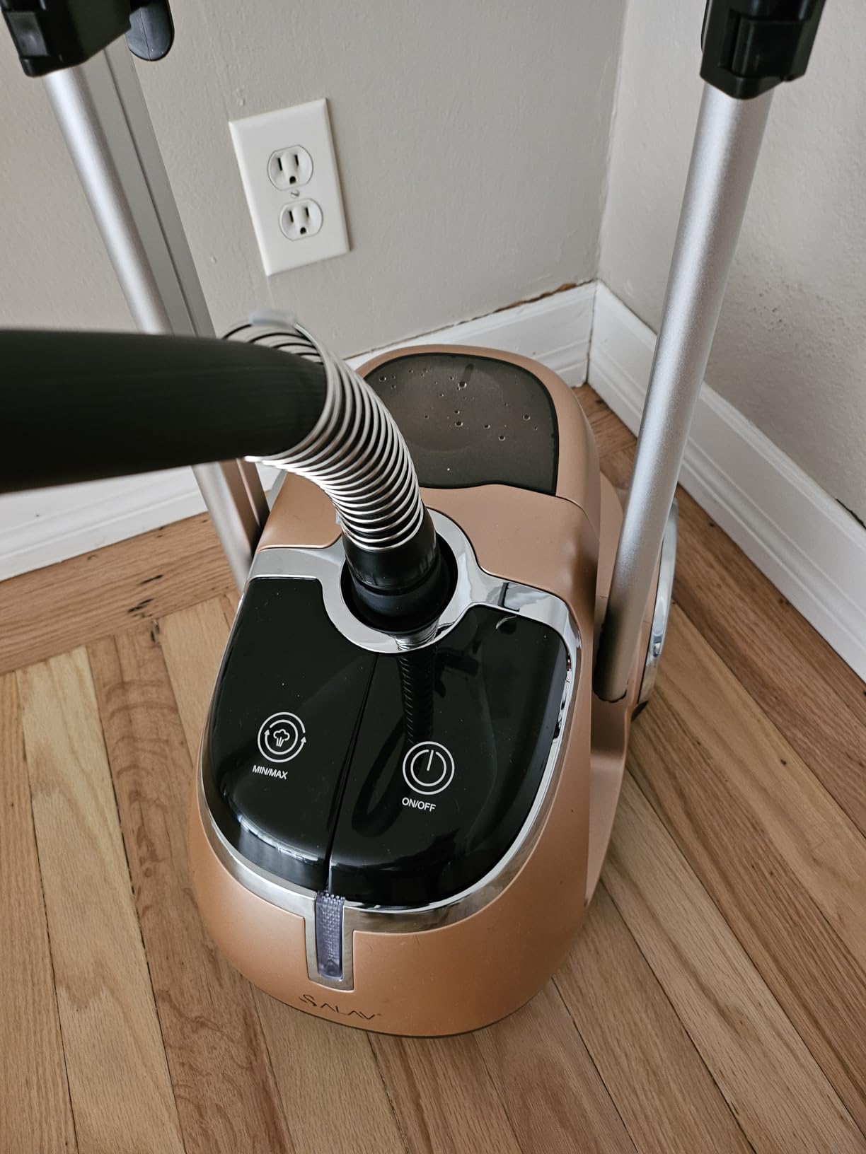 SALAV Limited Edition Professional Series Dual Bar Garment Steamer with Foot Pedals, Stainless Steel Steam Plate, Retractable Power Cord, 1.8L (60.8 oz) Water Tank, 1500 watts, 60+mins of Steam customer photo 1