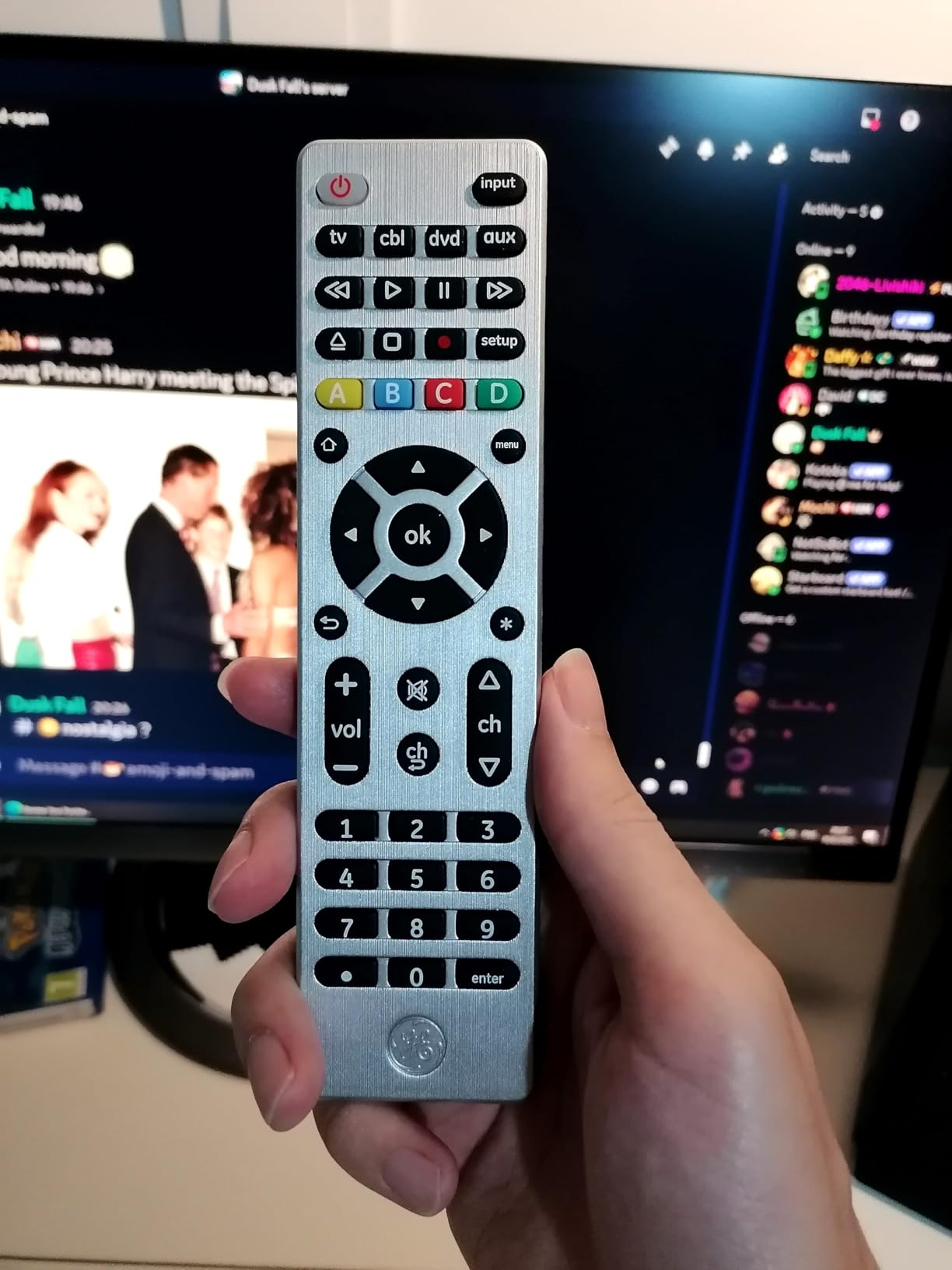 GE Universal Remote Control for Samsung LG RokuTV Vizio Sony Philips Sharp customer photo 2