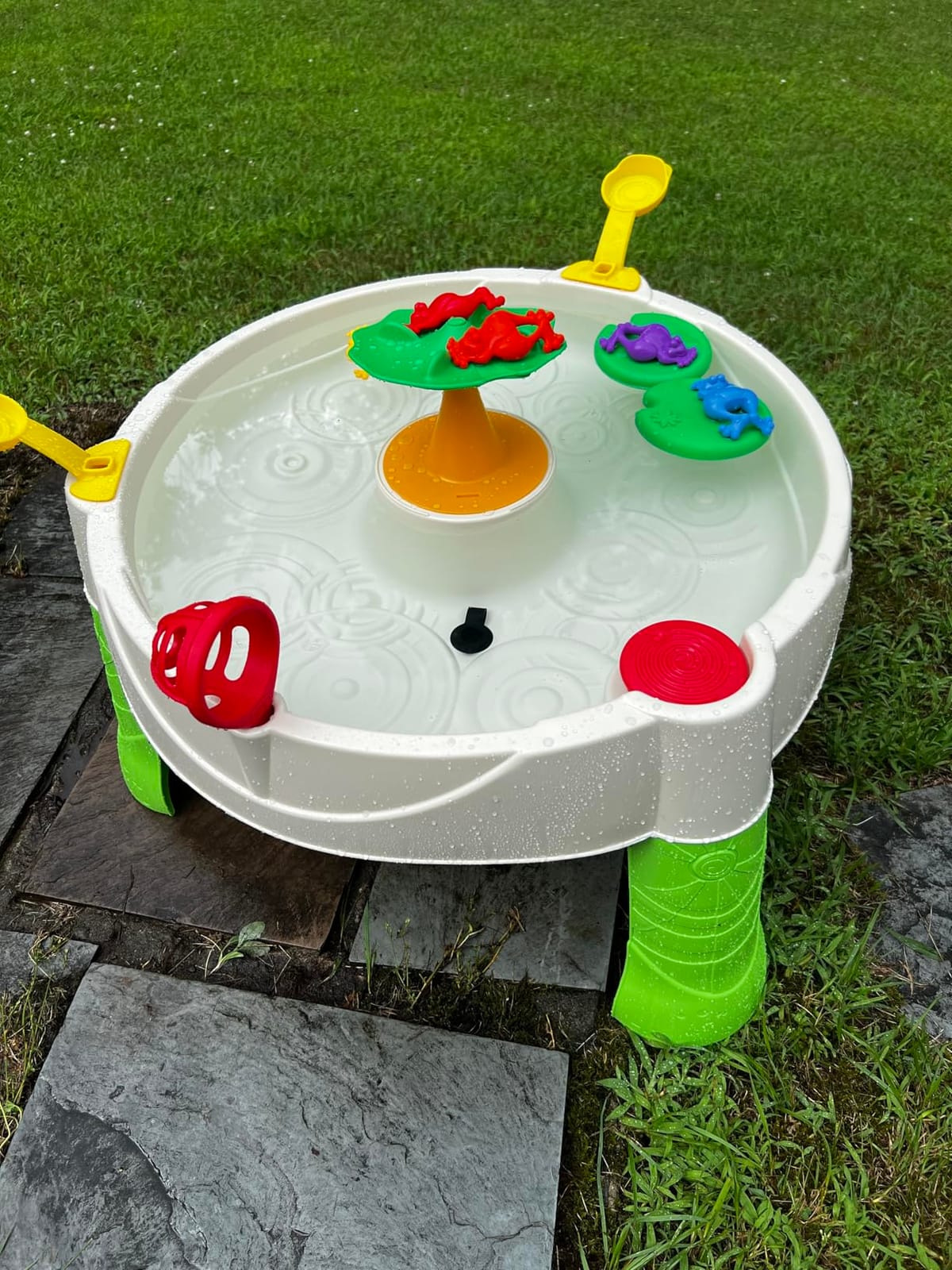 Little Tikes Frog Pond Water Table, 24 months to 36 months customer photo 2