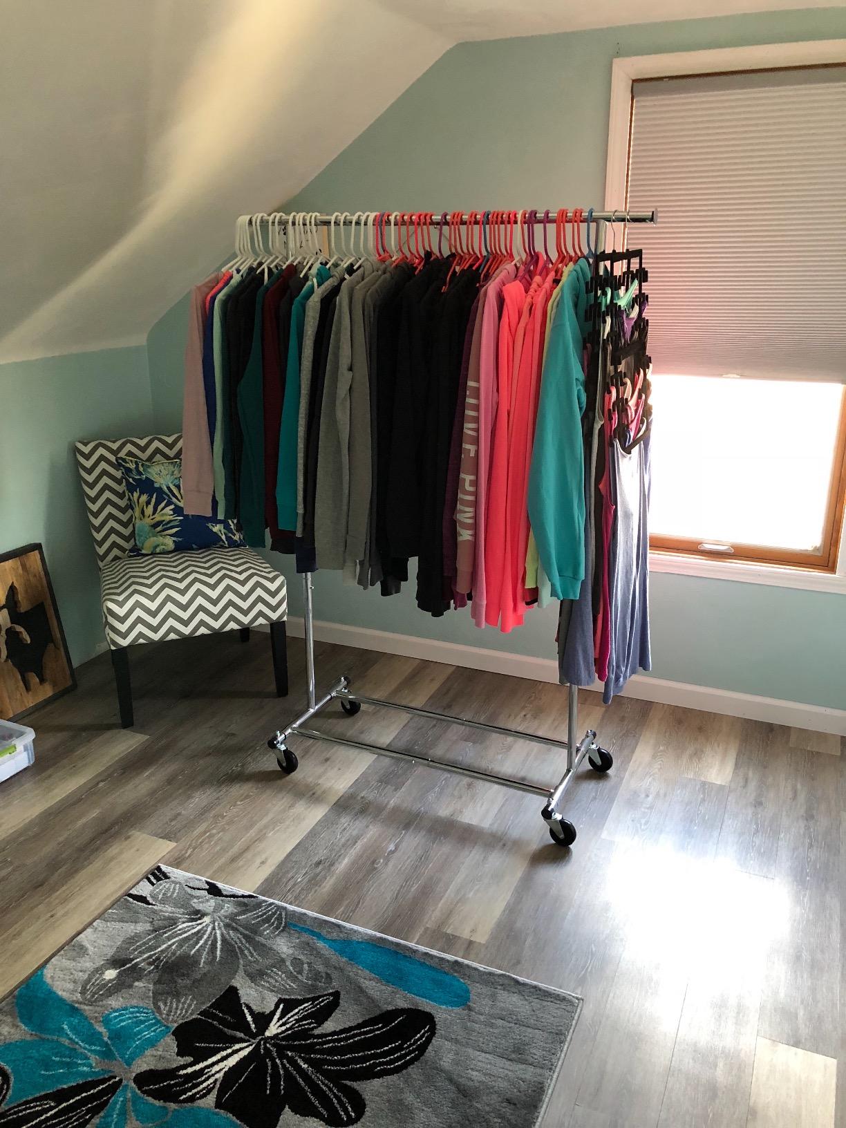 Simple Houseware Heavy Duty Clothing Garment Rack, Chrome customer photo 2
