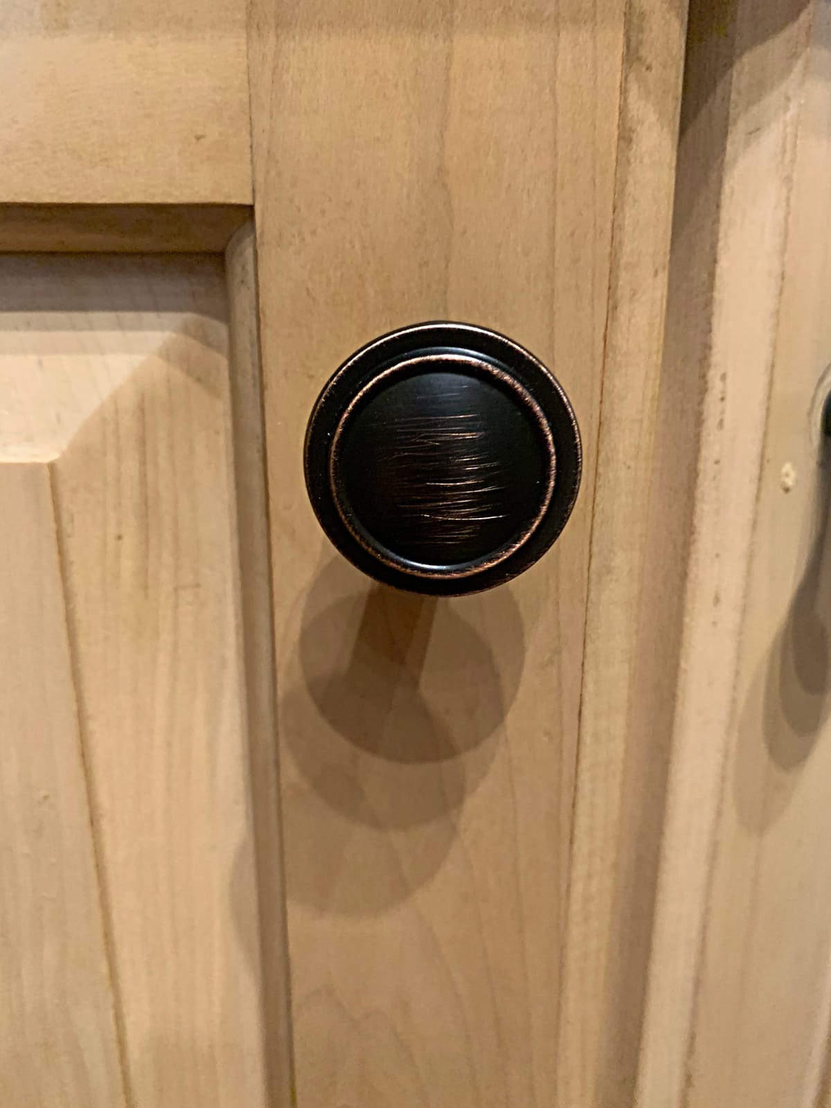 Amazon Basics Straight Top Ring Cabinet Knobs, 1.25-inch Diameter, Oil Rubbed Bronze, 10-Pack, with Mounting Screws customer photo 1