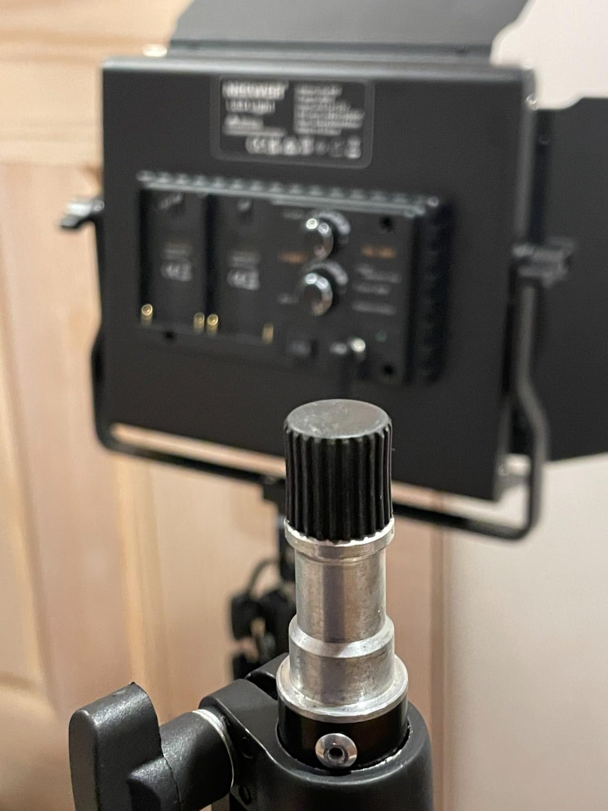NEEWER 2 Pack Bi Color 660 LED Video Light and Stand Kit: (2) 3200-5600K CRI 96+ Dimmable Light with U Bracket and Barndoor, (2) 75 inches Light Stand for Studio Photography, Video Recording (Black) customer photo 2