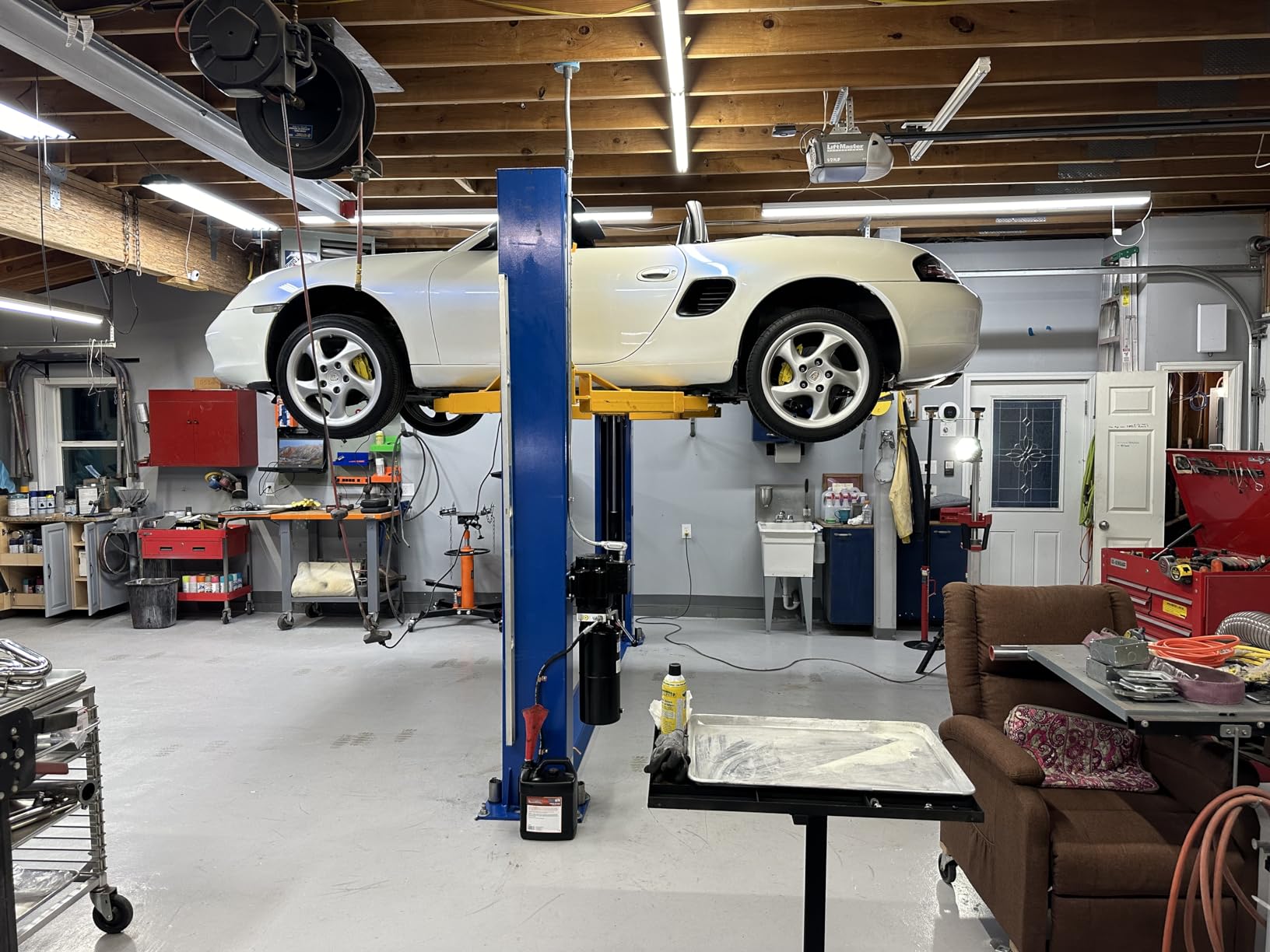 XK 2 Post Auto Car Lift 10000 lb Capacity Truck Clear Floor 220V,L1000 customer photo 2